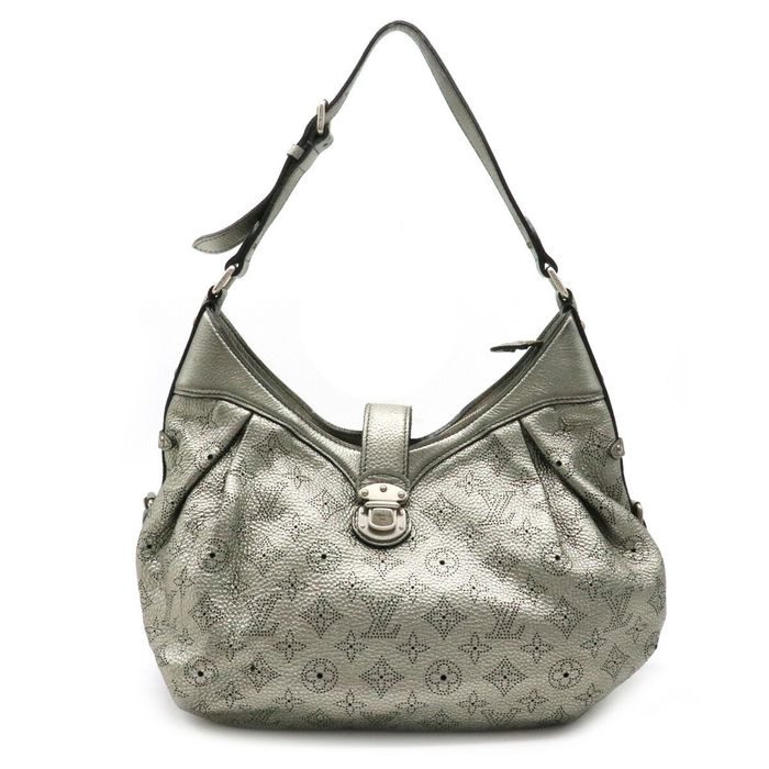 Louis-Vuitton-Monogram-Mahina-XS-Shoulder-Bag-Gris-Greige-M95768 –  dct-ep_vintage luxury Store