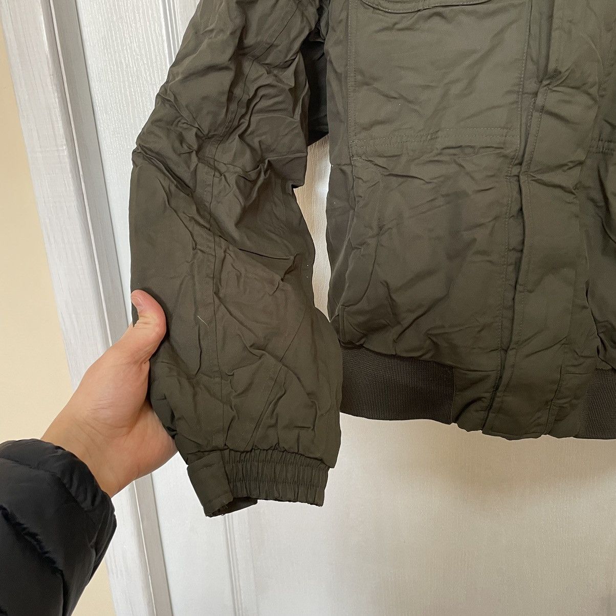 Fjallraven Fjallraven bomber cropped fur faux Parka Puffer coat Jacket Size US S / EU 44-46 / 1 - 7 Thumbnail
