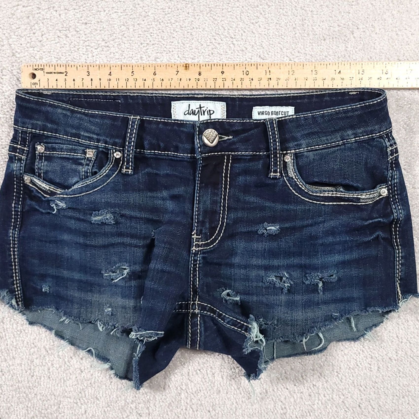 Vintage VINTAGE Daytrip Virgo Boot Jeans Womens 28 Stretch DIY Cut Off Shorts Shortie Distressed Denim Blue 5-Pocket Mens Women Girls Boys Size 28" / US 6 / IT 42 - 7 Thumbnail