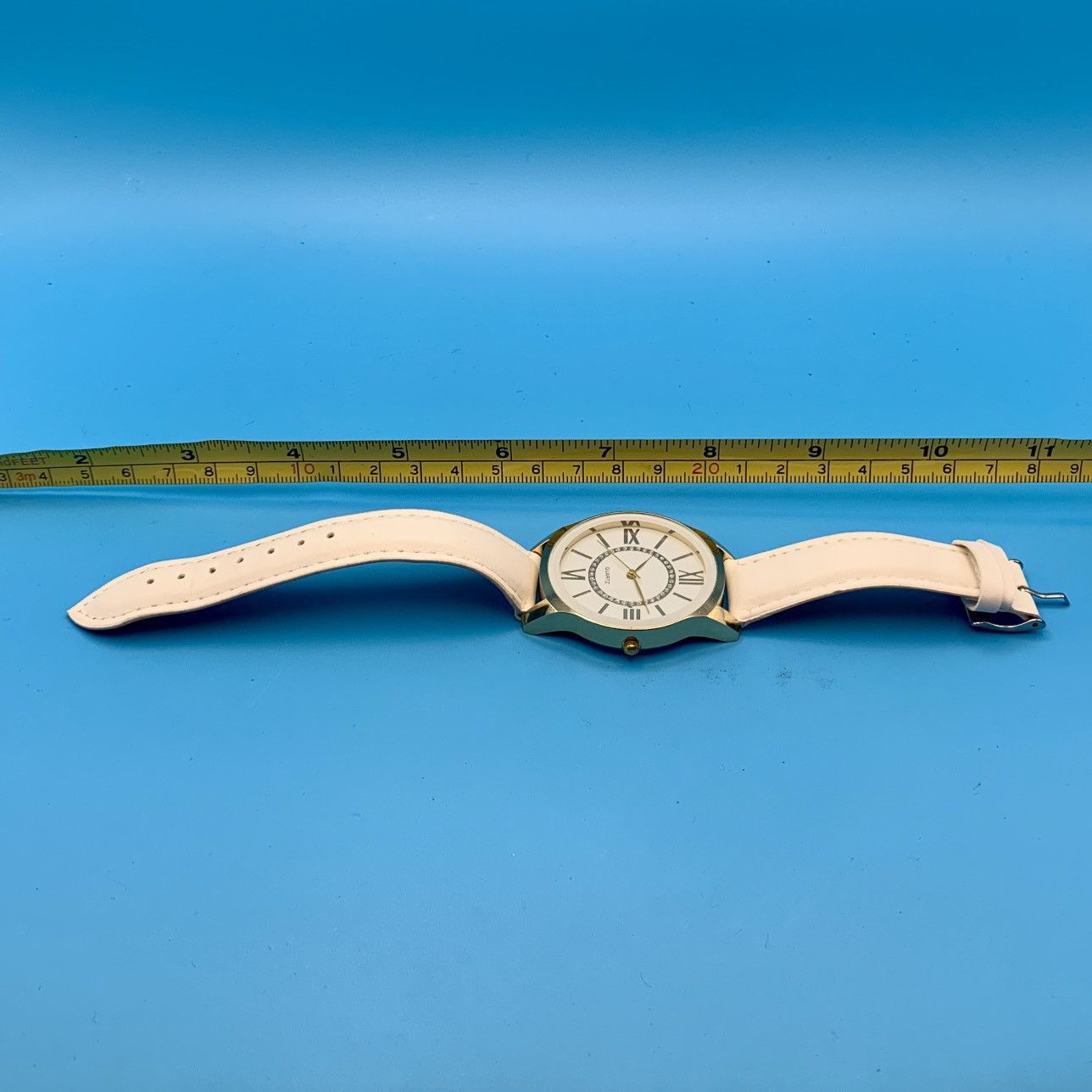 Other Women’s Fashion Quartz Wristwatch Crystals Works New Battery Size ONE SIZE - 16 Thumbnail