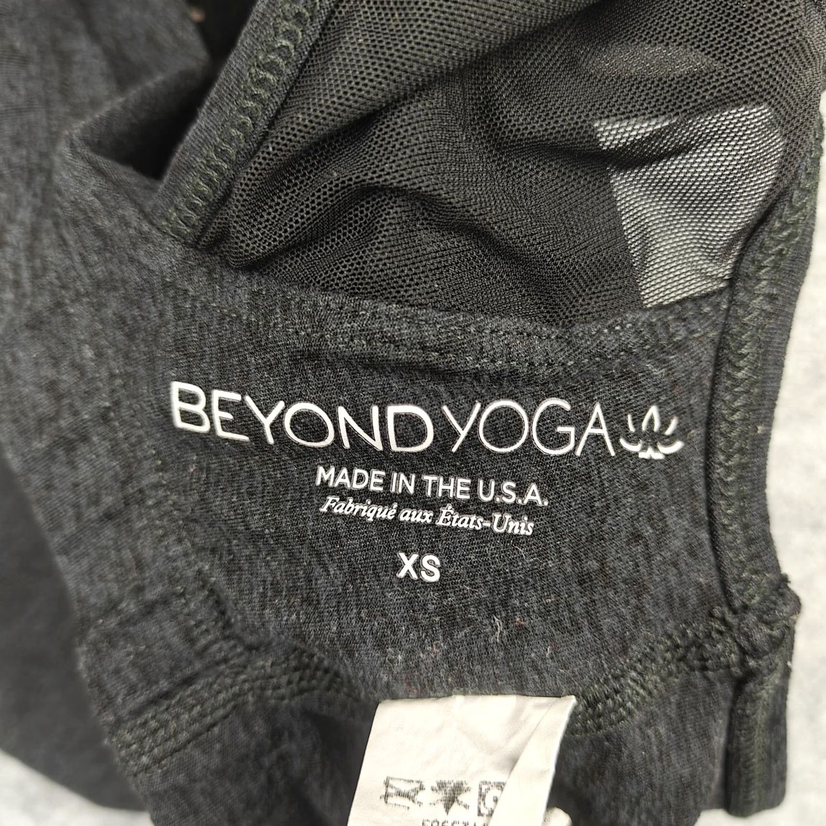Beyond Yoga Beyond Yoga Sports Bra Womens XS Gray Longline Wide Strap Cutout Back Top Size XS / US 0-2 / IT 36-38 - 3 Thumbnail