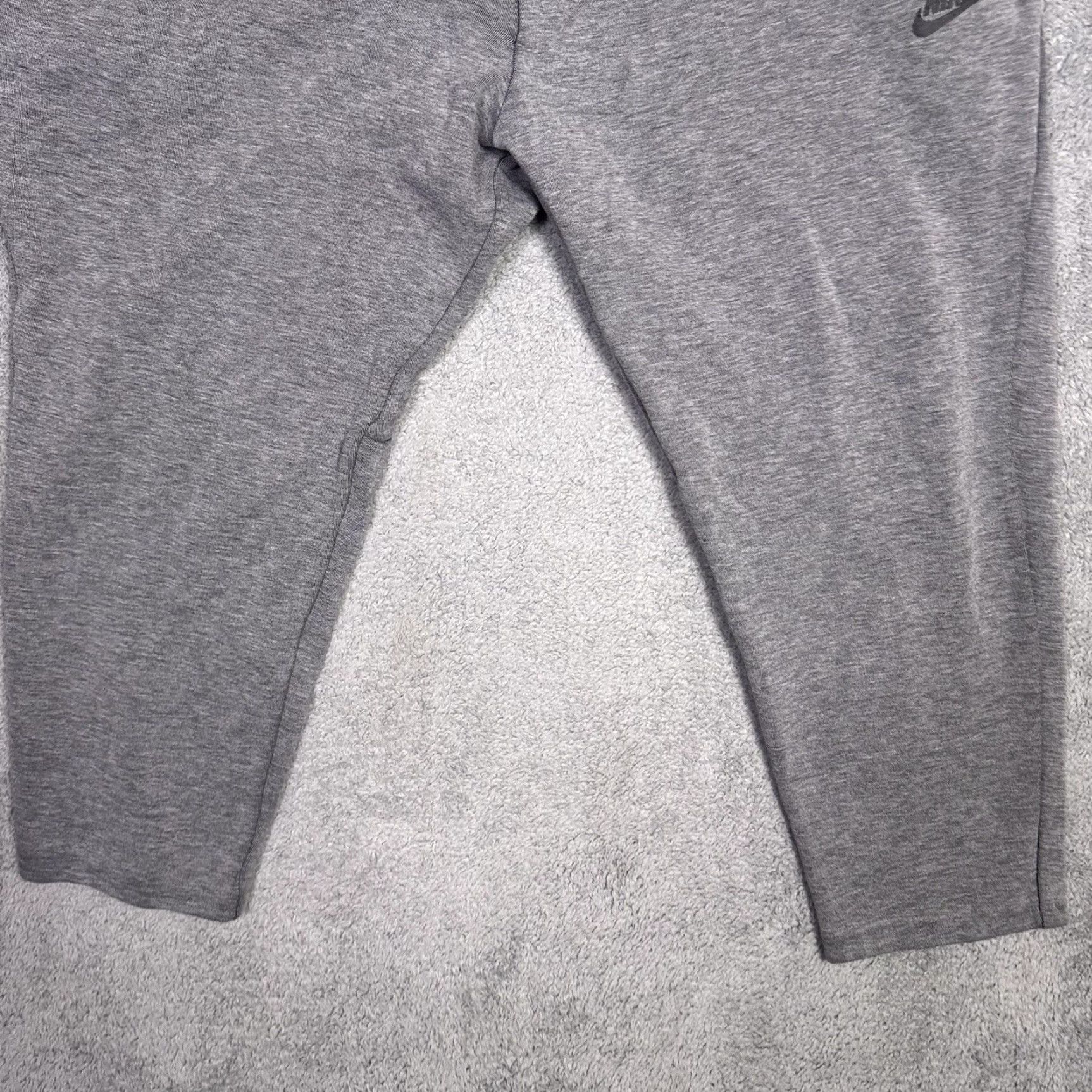 Nike Nike Tech Fleece Pants Mens 2XL Jogger Sweatpants Slim Tapered 832120 Heather Gray Size US 39 - 2 Thumbnail