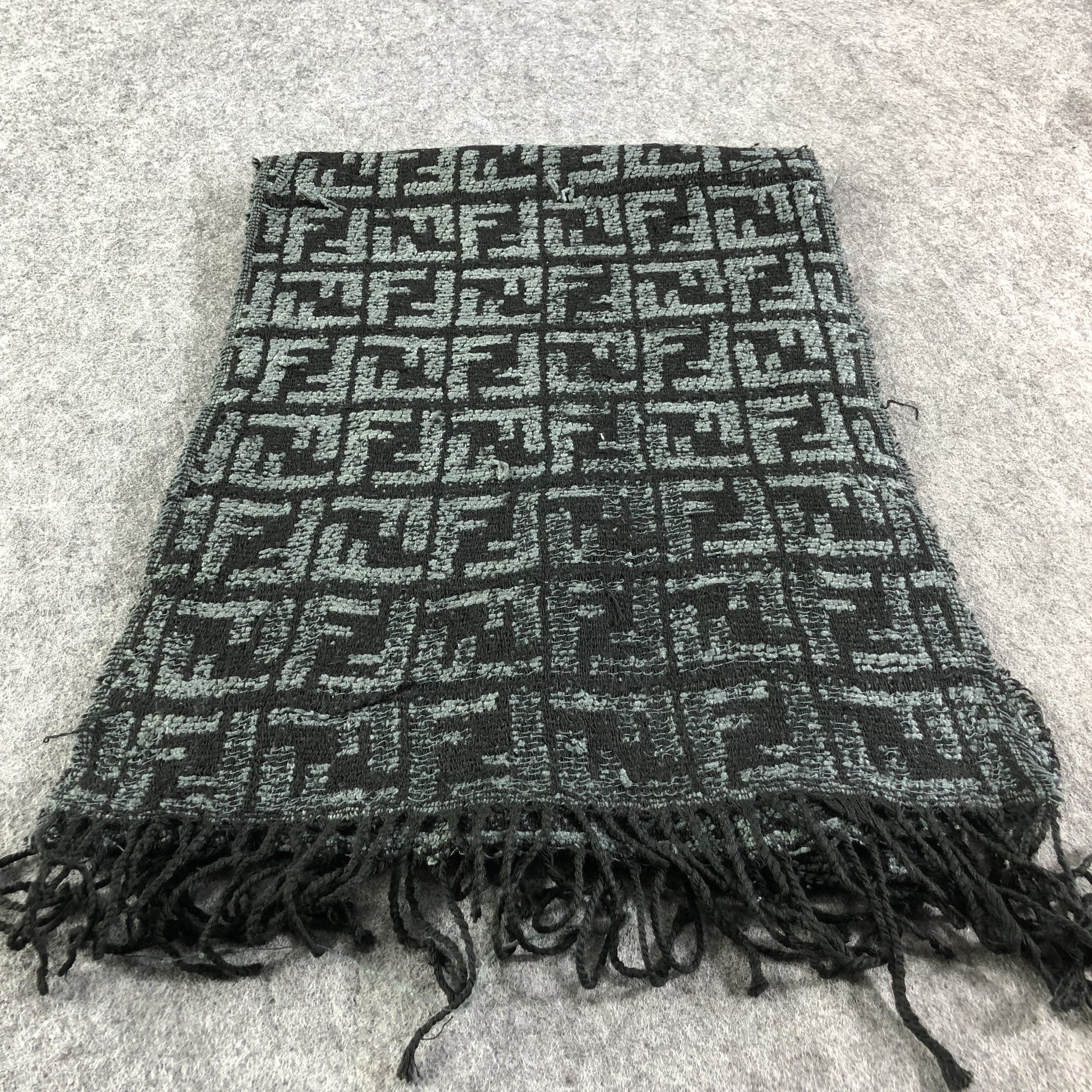 Fendi Fendi FF Monogram Full Print Scarf Muffler V1629 Size ONE SIZE - 1 Thumbnail
