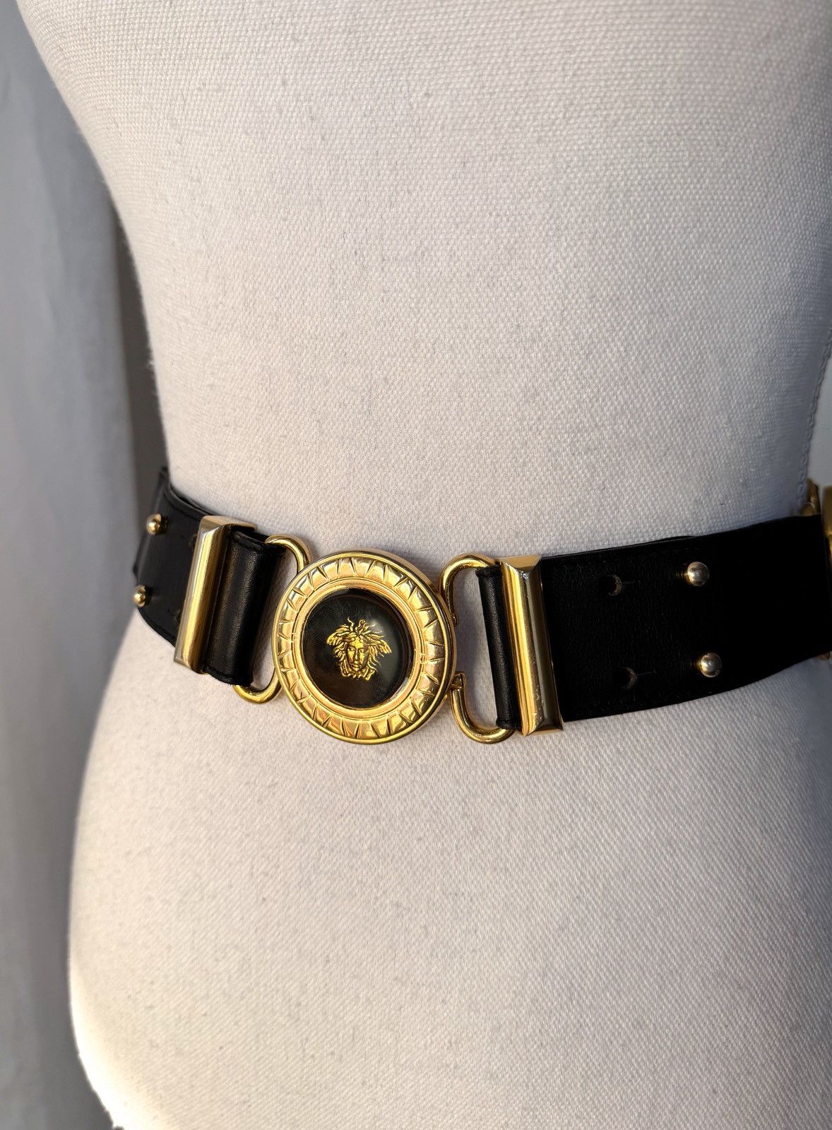 Versace Gianni Versace black leather belt Medusa head 4 buckles Size ONE SIZE - 14 Thumbnail