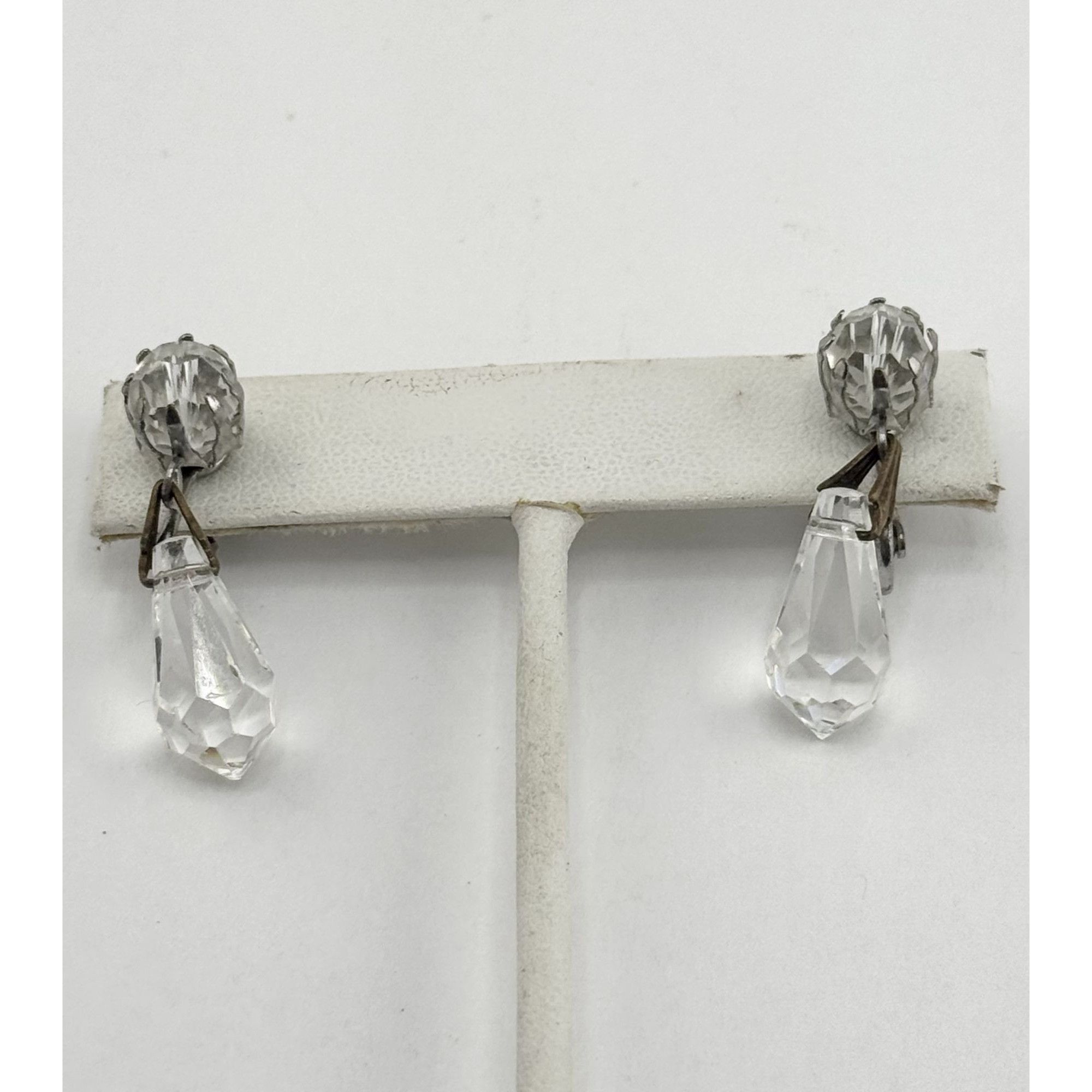 Vintage Vintage Mid Century Mod faceted crystal dangle drop clip on Size ONE SIZE - 4 Thumbnail
