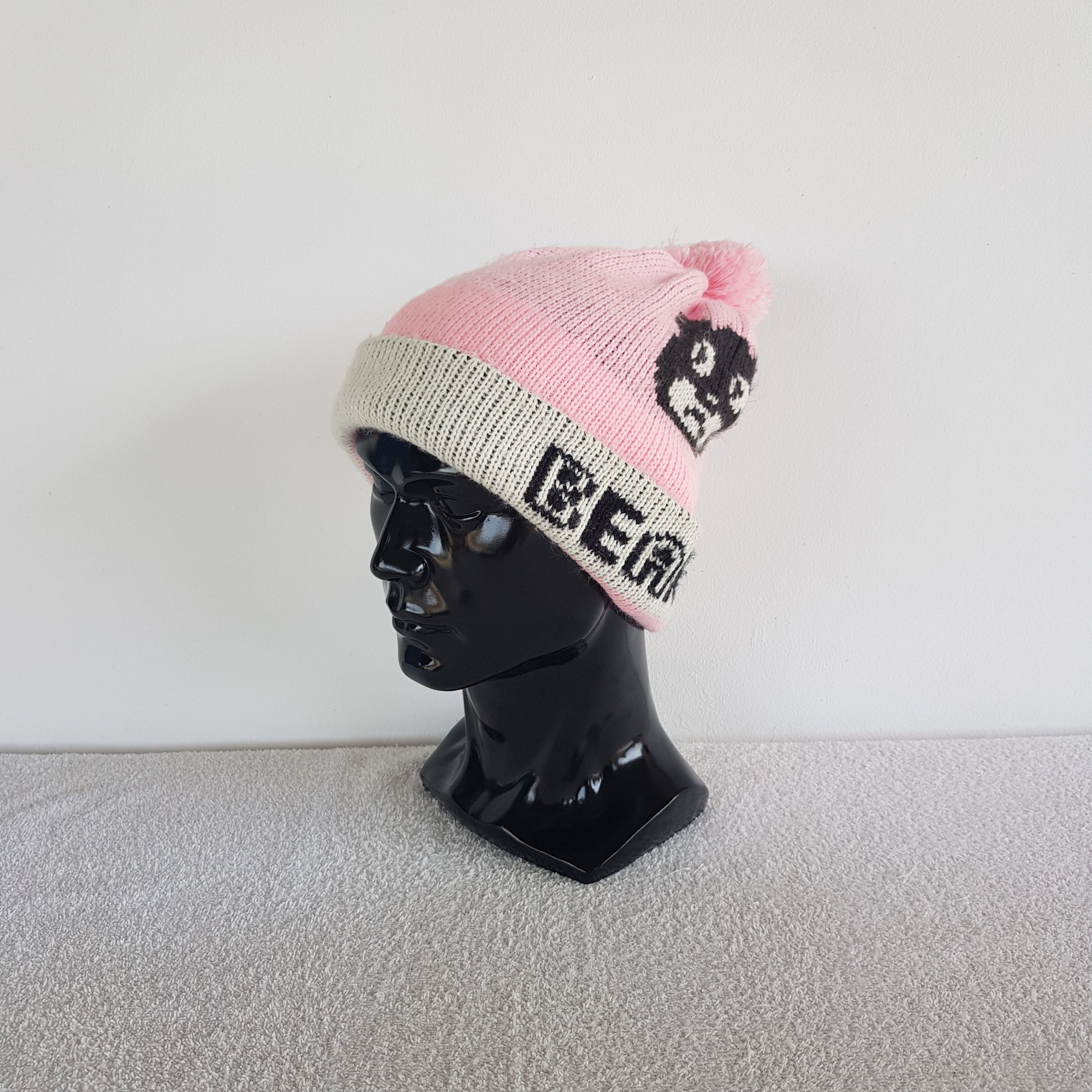 Japanese Brand Vintage Bear Funny Beanie Fair Isle Knit Snow Caps Hats. Size ONE SIZE - 2 Thumbnail