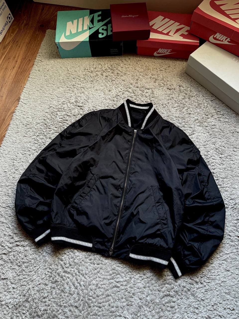Versace 00s Versace Vintage Oversized Bomber Jacket Rare Size US XL / EU 56 / 4 - 1 Thumbnail