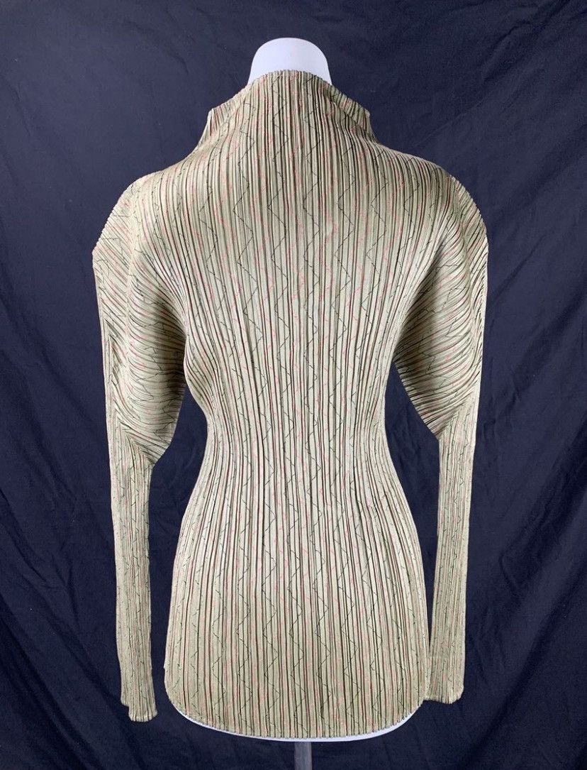 Pleats Please Issey Miyake Issey Miyake Pleats please pleated japanese style Size US M / EU 48-50 / 2 - 4 Thumbnail