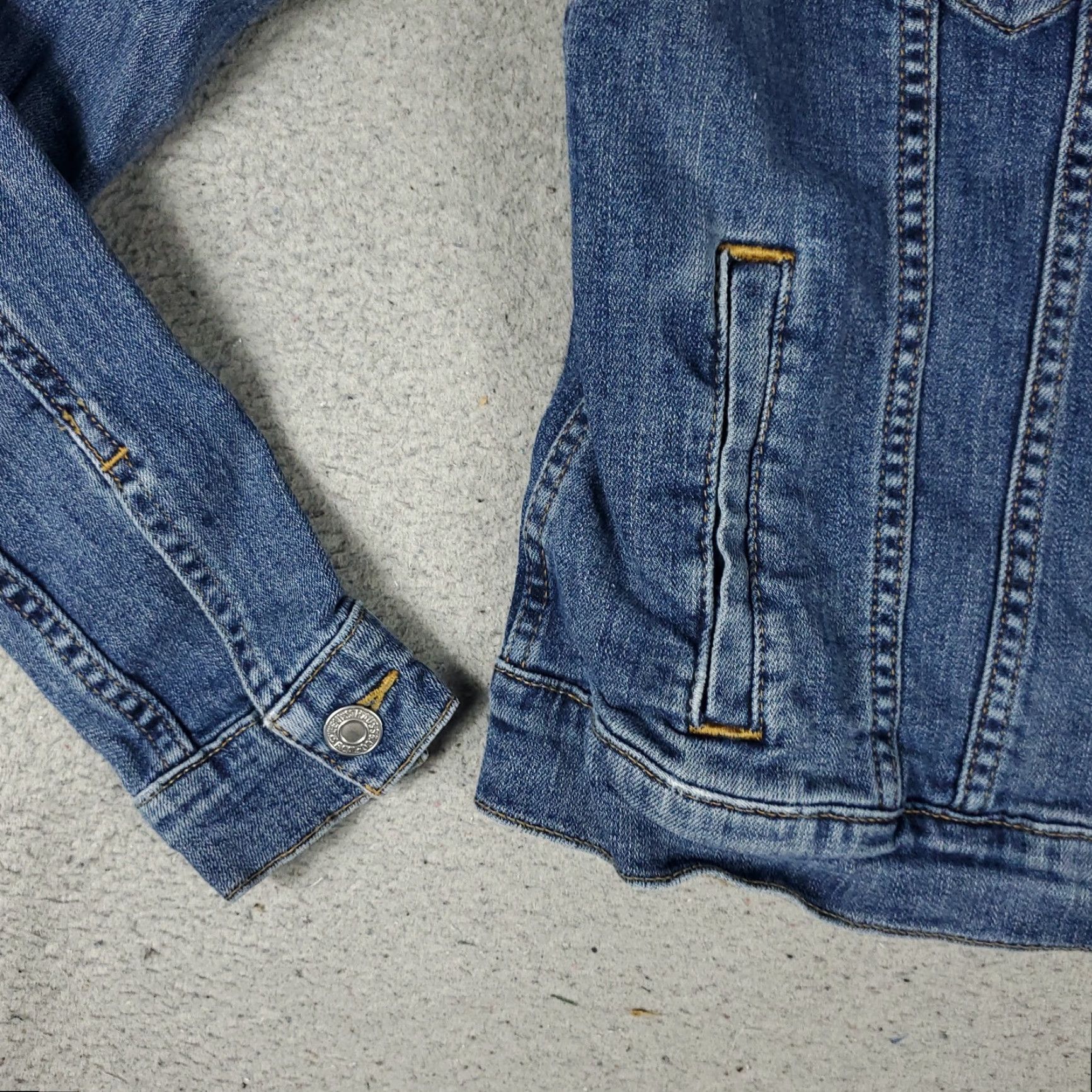 Levi's Levi's Women's Blue Denim Trucker Jacket Size S - Casual, All Seasons, Regular Fit Size 28" / US 6 / IT 42 - 3 Thumbnail