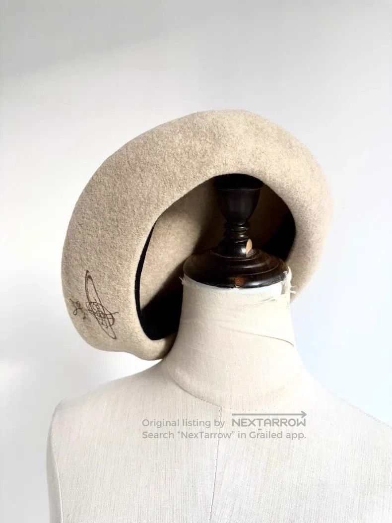 Vivienne Westwood Vivienne Westwood Big Saturn Embroidered Beige Beret Size ONE SIZE - 5 Thumbnail