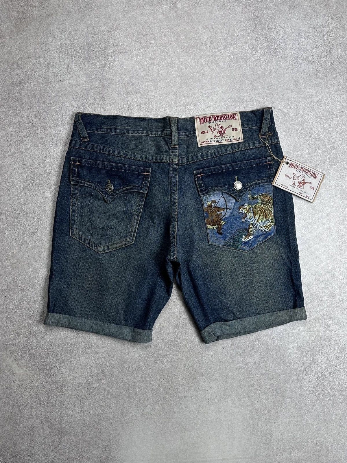 True Religion Vintage NWT True Religion Japanese Embroidery Shorts 32 Size US 32 / EU 48 - 1 Thumbnail