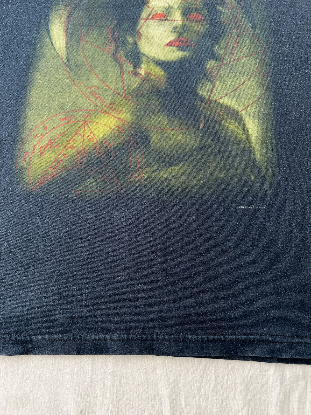 Band Tees Vintage 2007 Cradle of Filth Devil To The Metal T-shirt Size US M / EU 48-50 / 2 - 9 Thumbnail