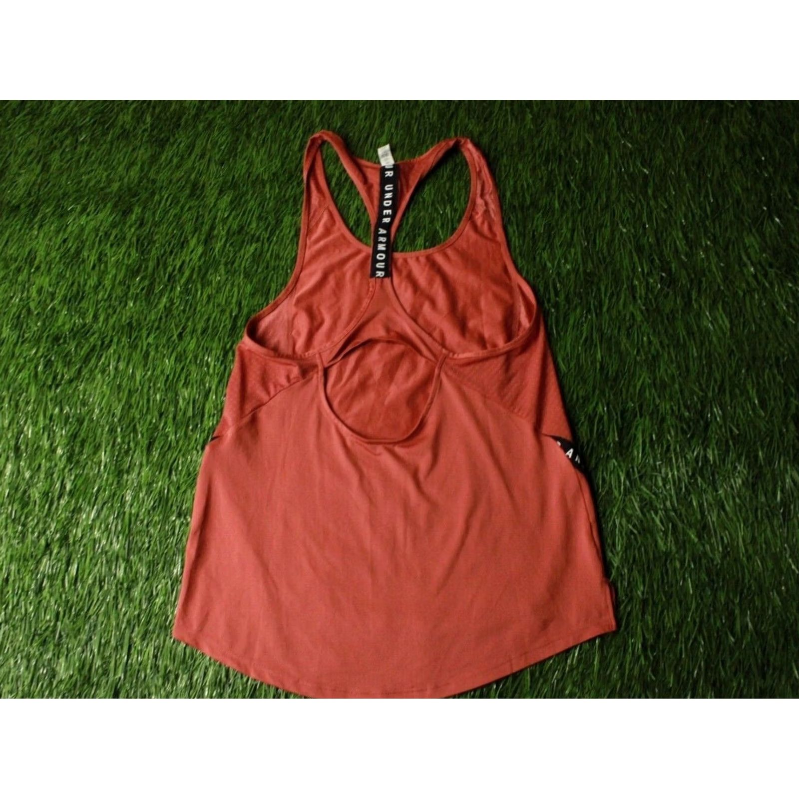Under Armour Under Armour HeatGear Vest Shirt Women Sleeveless Training 2019 Size S Peach Jersey Vest Mens Women Girls Boys Size S / US 4 / IT 40 - 2 Thumbnail