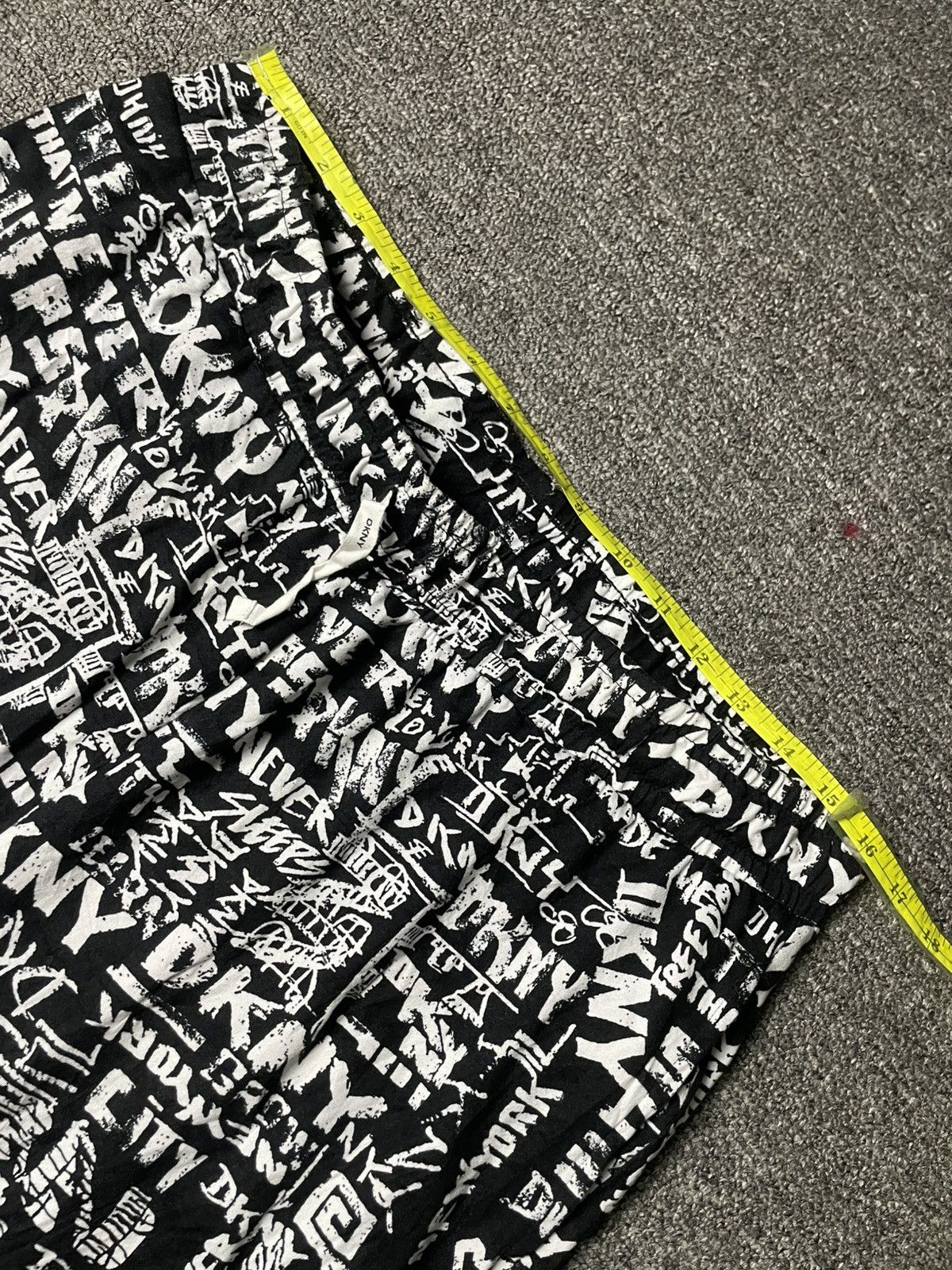 DKNY × Japanese Brand × Vintage DKNY Spell Out Printed Pajama Pants (112) Size US 32 / EU 48 - 5 Thumbnail