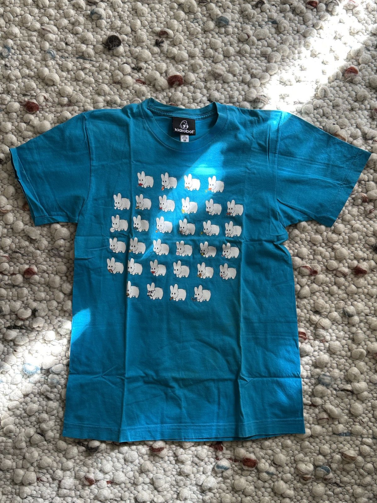 Kid Robot Kid Robot - Vintage ‘00s Tee Size US M / EU 48-50 / 2 - 1 Thumbnail