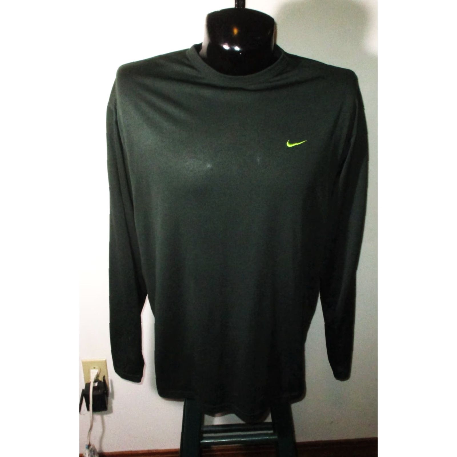 Nike Nike Dri-Fit Black Long Sleeve Crew Compression Top Men's L NEW Size US L / EU 52-54 / 3 - 2 Thumbnail