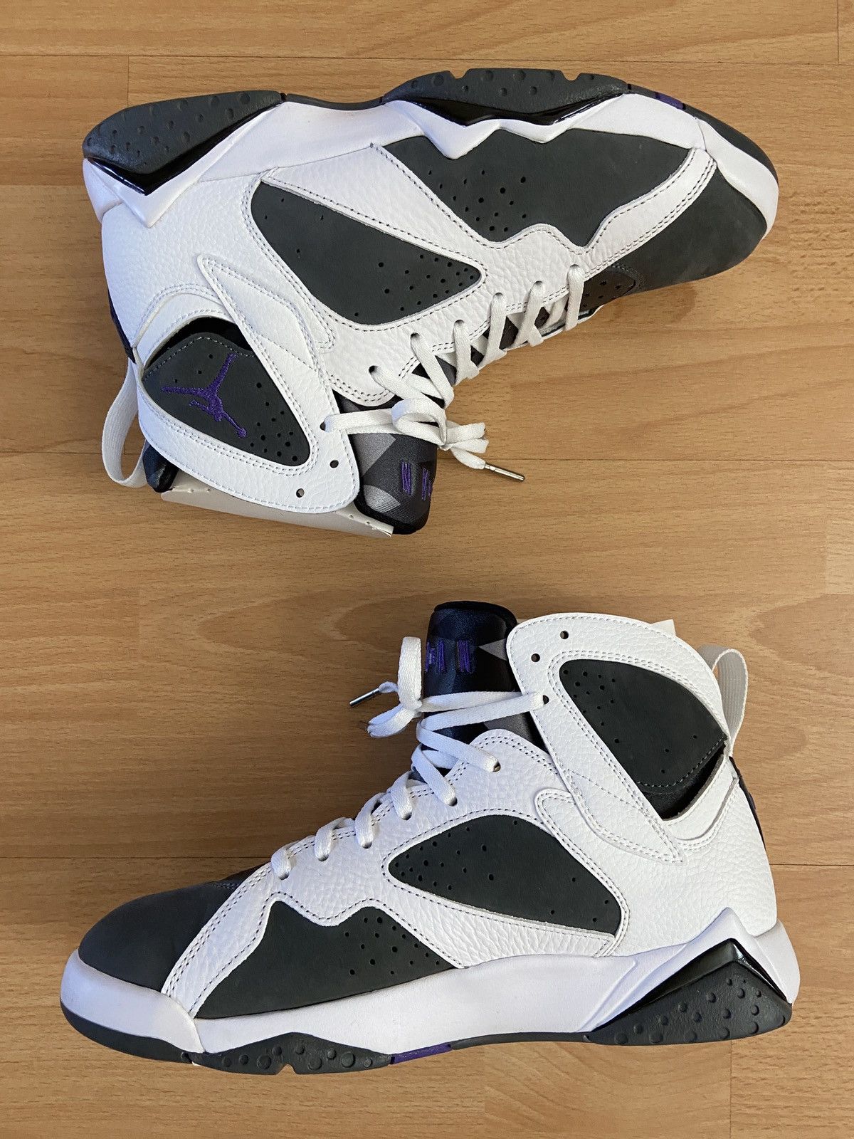 Jordan Brand × Nike 2021 Jordan 7 Flint Size US 9 / EU 42 - 1 Thumbnail