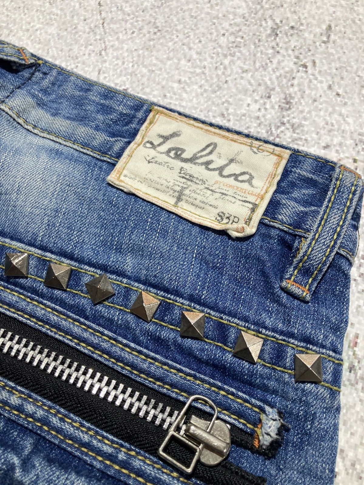 Japanese Brand 2000s Lolita Y2k Studded Faded 3/4 Jeans Pants Lgb Punk Size US 32 / EU 48 - 9 Thumbnail