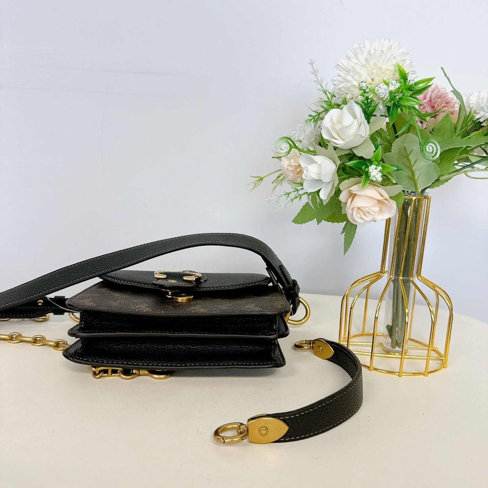 Coach Coach 4603 Beat Shoulder Bag 18 Horse And Carriage Black Size ONE SIZE - 5 Thumbnail