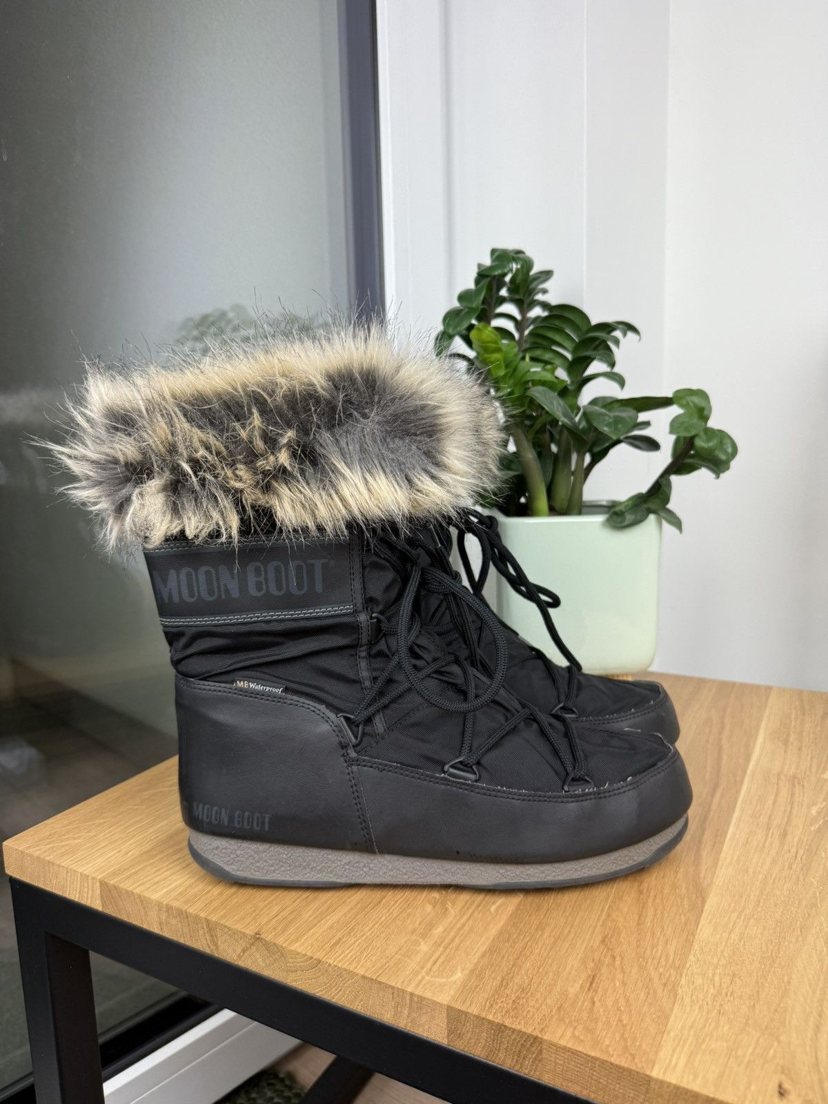 Moon Boot Moon Boots Size 41 Size US 8 / EU 41 - 1 Thumbnail