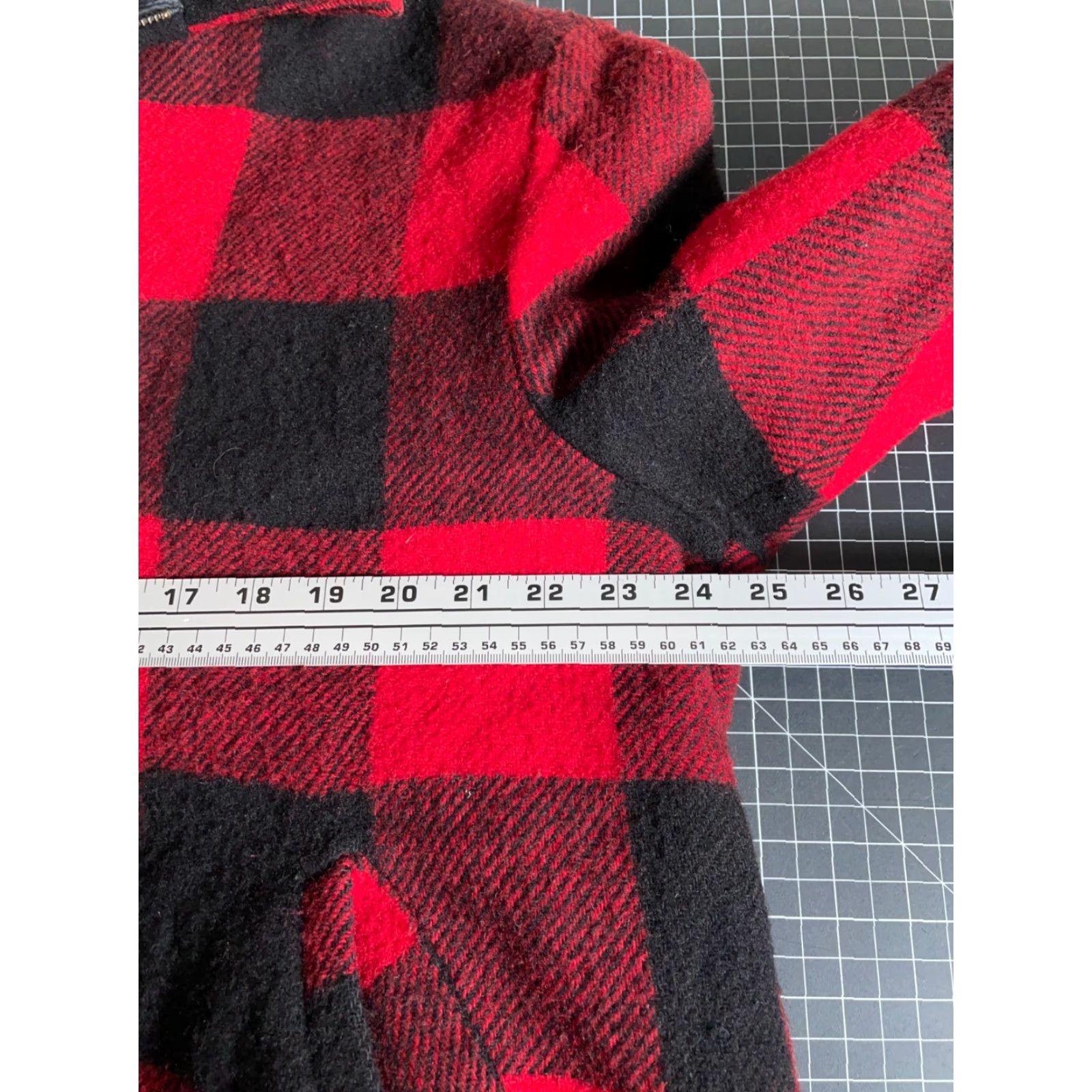 SafTbak VINTAGE SafTbak Wool Sherpa Lined Jacket Mens Large Red Buffalo Plaid Hunting USA Jacket Size US L / EU 52-54 / 3 - 5 Thumbnail