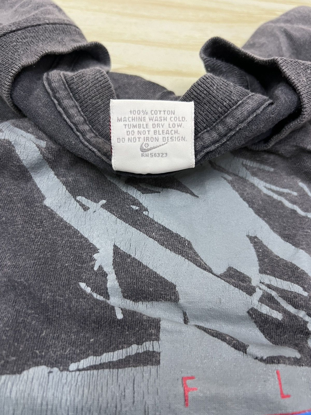 Nike 90s Nike Flight Sun Faded T-shirt Size US L / EU 52-54 / 3 - 9 Thumbnail