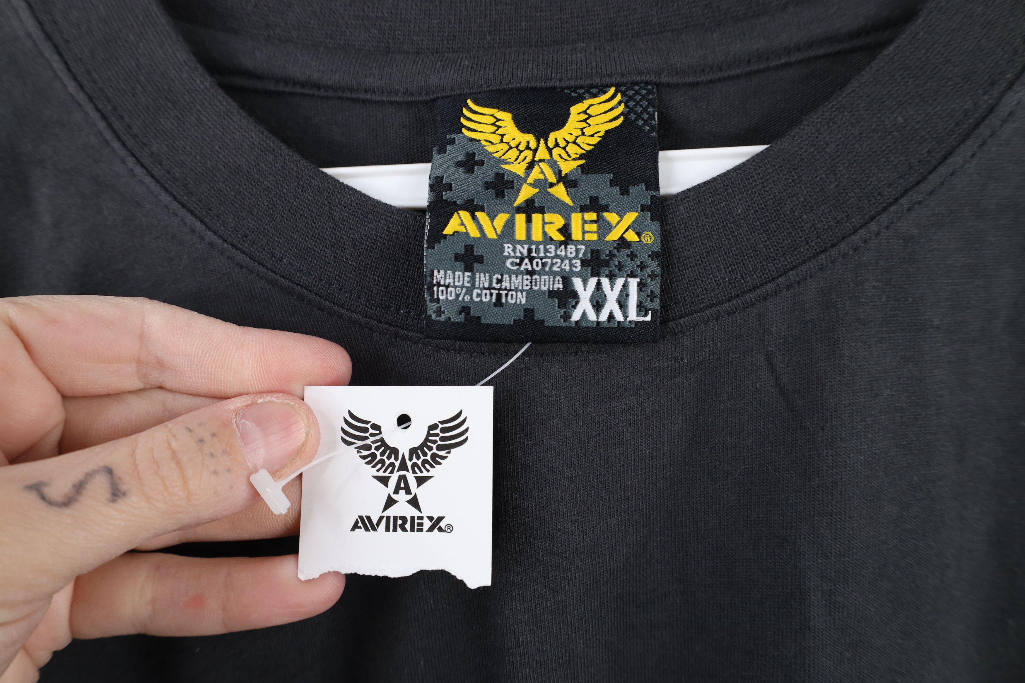 Avirex × Vintage Deadstock Vintage 90s Y2K Avirex Long Sleeve T-Shirt Gray Size US XXL / EU 58 / 5 - 6 Thumbnail
