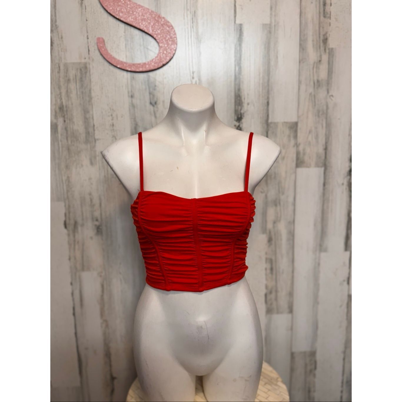 Forever 21 Forever 21 Red Ruched Spaghetti Strap Crop Top Size S Size S / US 4 / IT 40 - 2 Thumbnail
