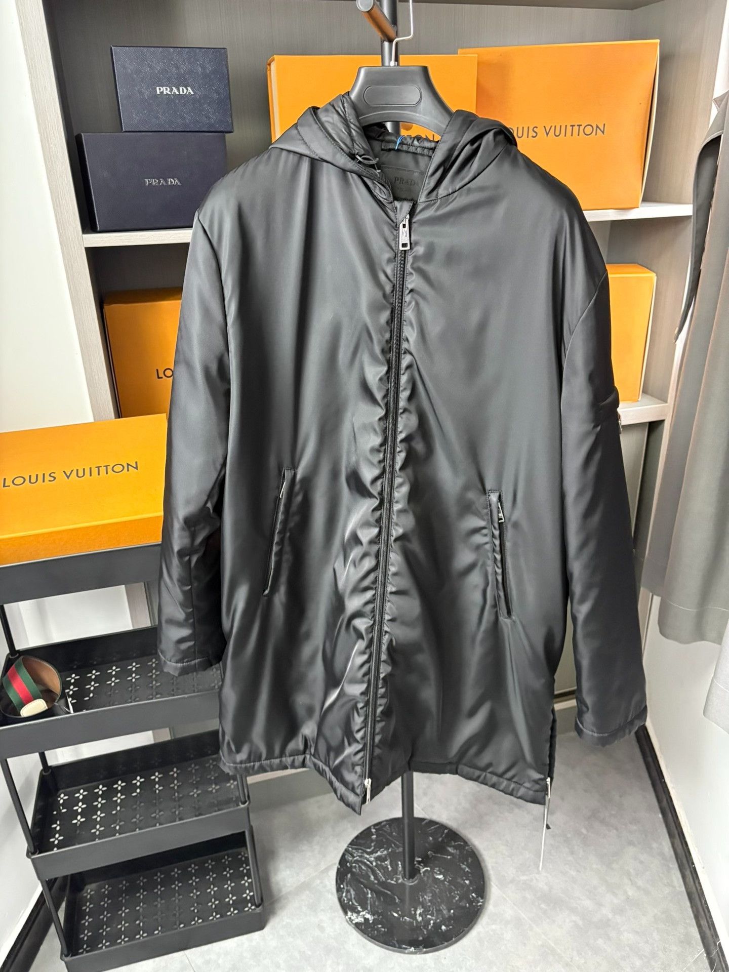 Prada Prada Down Black Heavy Coat XL Men Size US XL / EU 56 / 4 - 1 Thumbnail