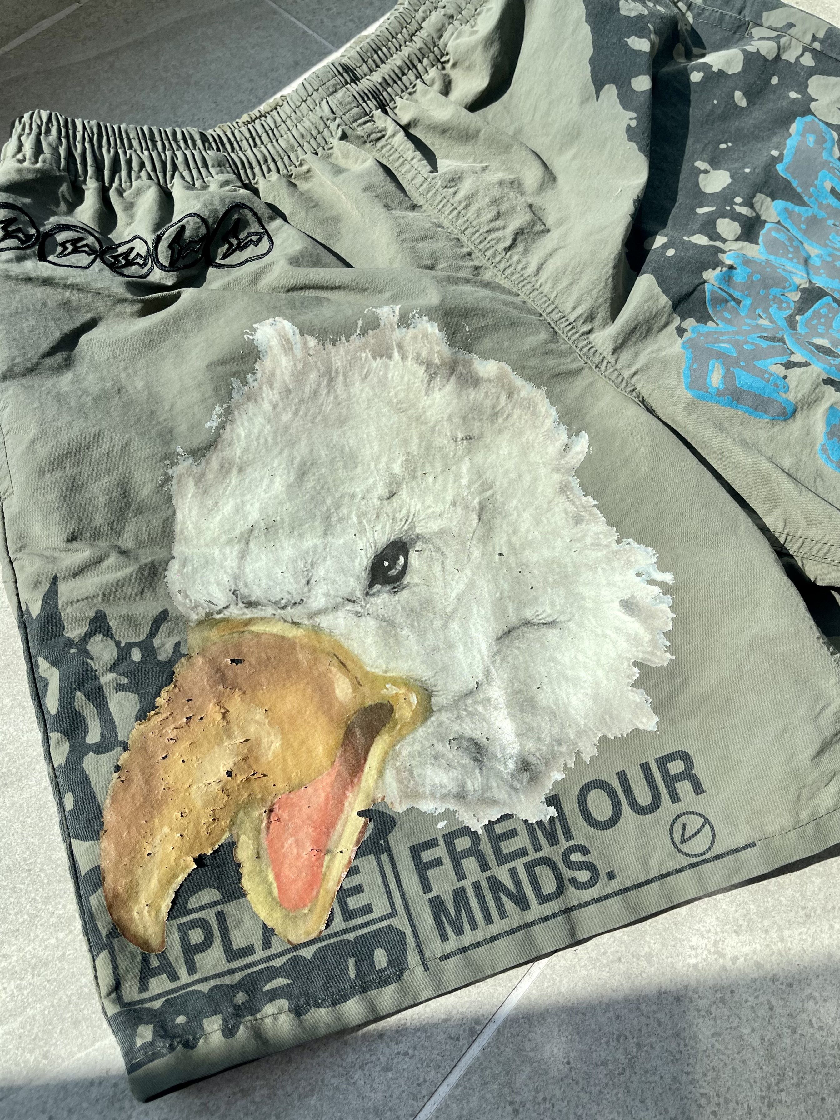 Travis Scott Travis Scott Cactus Jack Fragment Olive Imagination Shorts Size US 32 / EU 48 - 2 Thumbnail