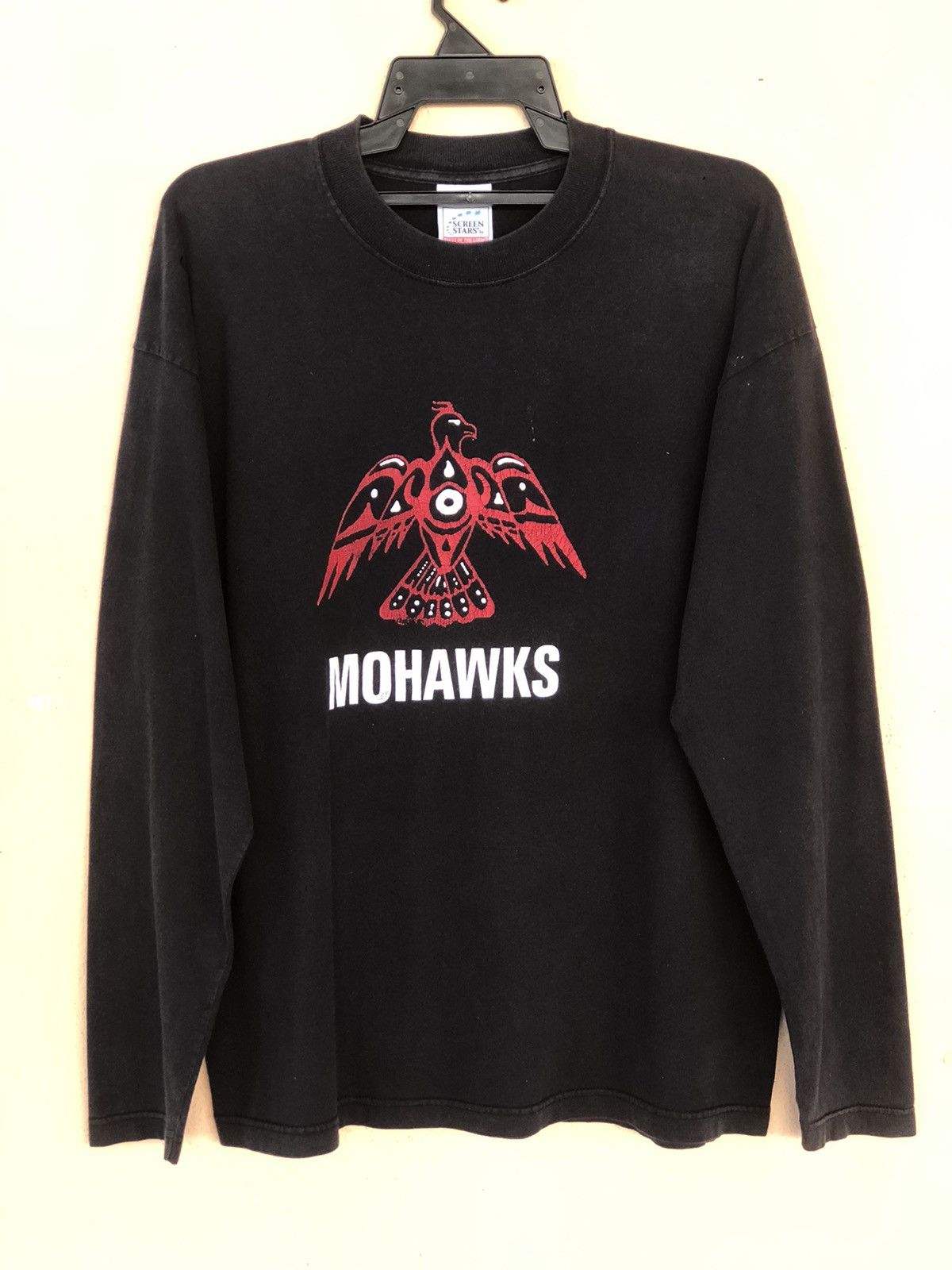 Vintage Vintage MOHAWK Tribal Red Eagle Ancient Art Shirt Size US L / EU 52-54 / 3 - 1 Thumbnail