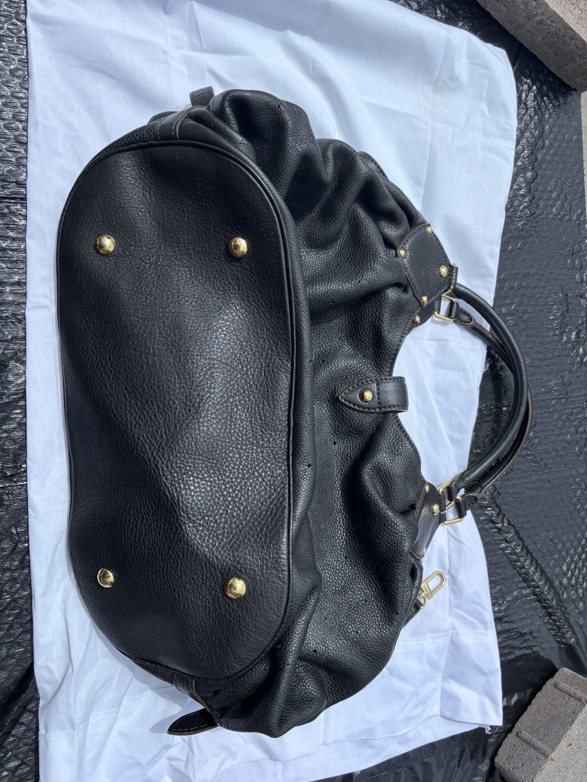 Louis Vuitton Mahina Noir Louis Vuitton Bag Size ONE SIZE - 14 Thumbnail