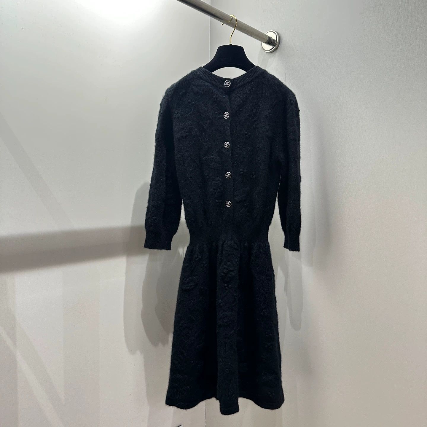 Chanel Chanel apr466 embossed cashmere women's dress 34 Size XS / US 0-2 / IT 36-38 - 2 Thumbnail