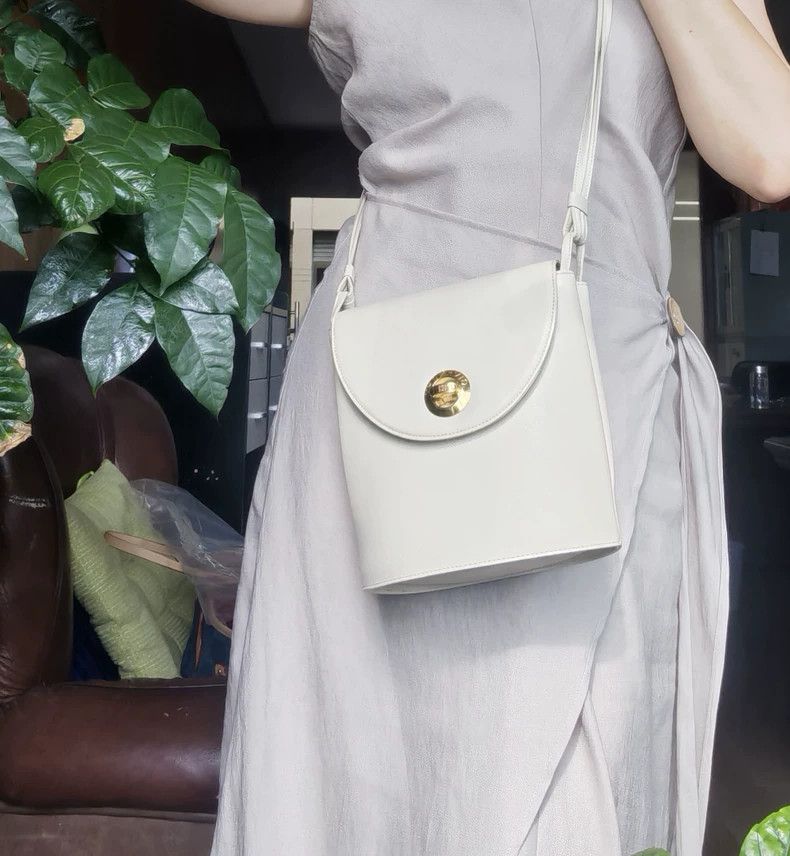 Givenchy Givenchy Beige Small Bag with Shiny Metal Buckle Size ONE SIZE - 3 Thumbnail