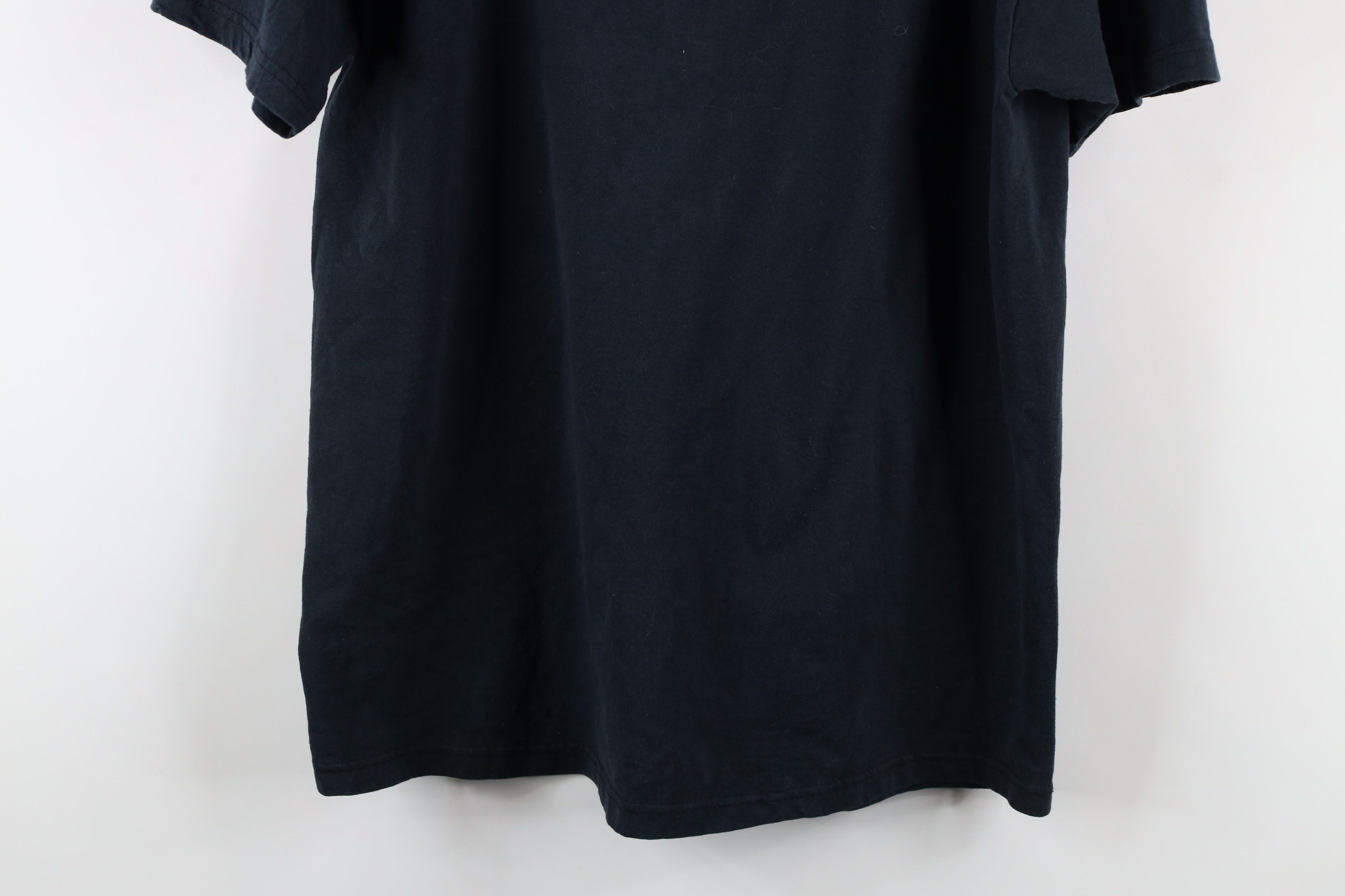 Vintage Vintage 90s Streetwear Out Nashville Wolf T-Shirt Black Size US L / EU 52-54 / 3 - 13 Thumbnail