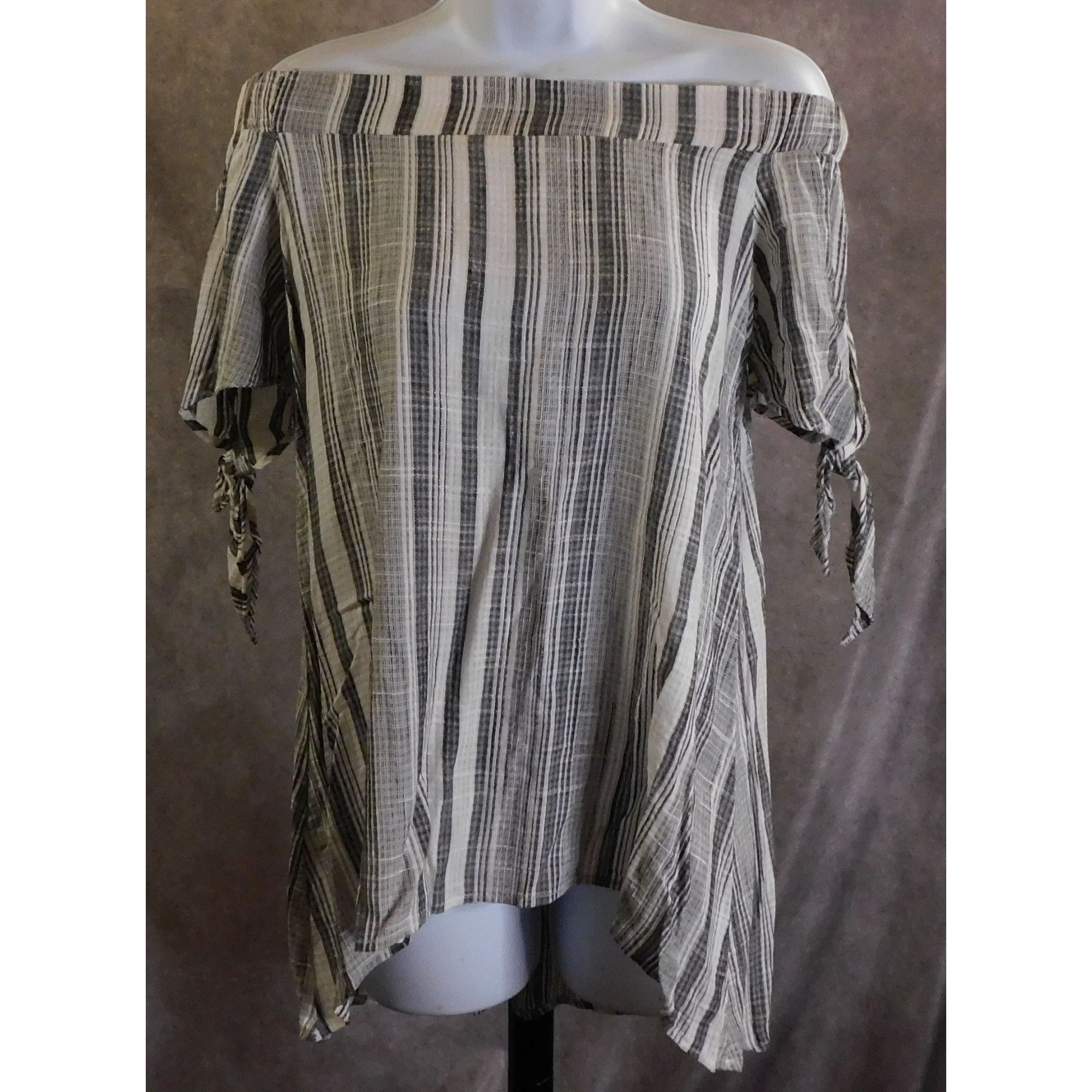 Other 1.4.3. Story by Line Up Striped Off Shoulder Top NWT Size S / US 4 / IT 40 - 1 Thumbnail