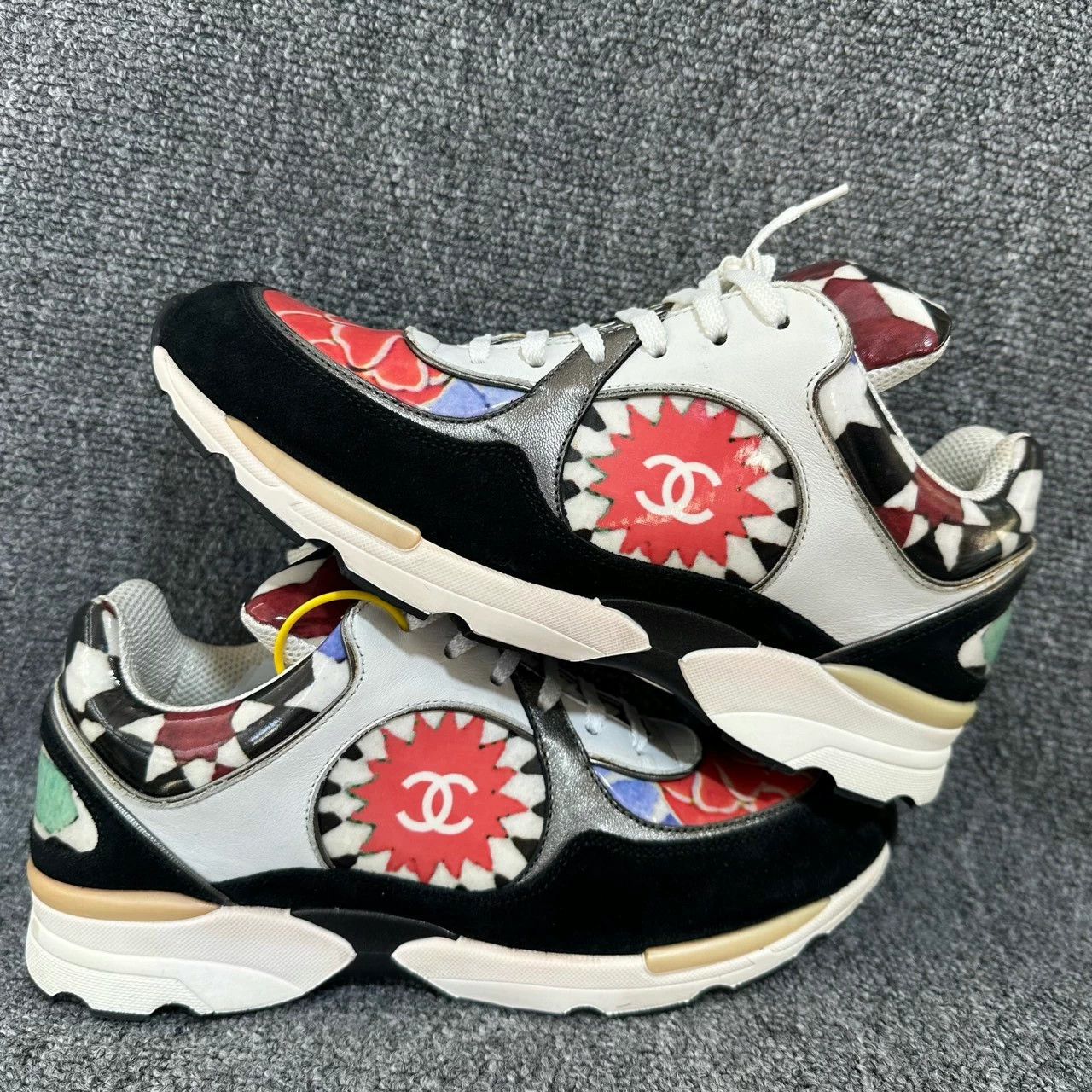 Chanel Chanel graffiti sneakers Size US 8 / IT 38 - 4 Thumbnail