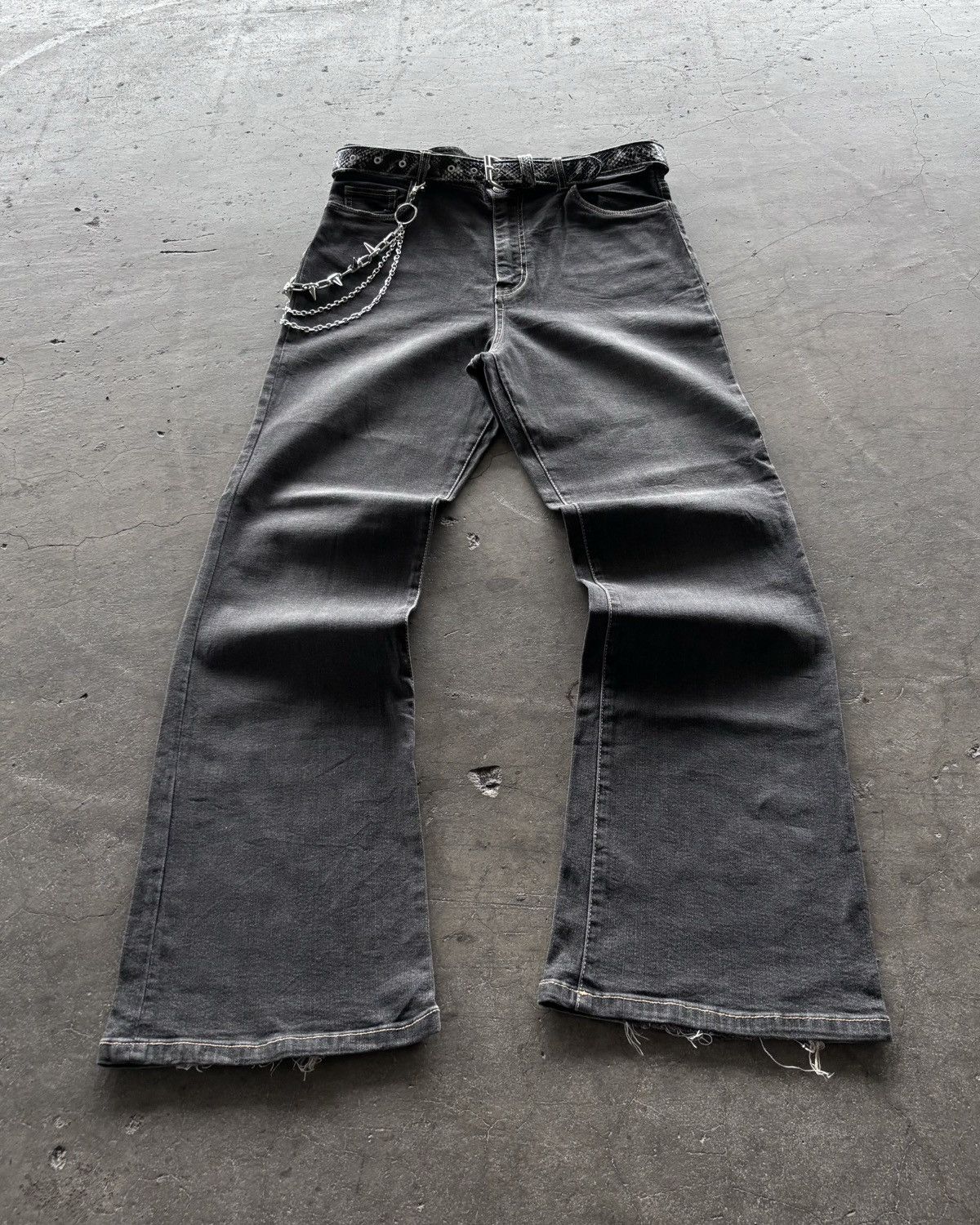 14th Addiction × Japanese Brand × KMRii 2000s Facile Washed Black Flared Denim Pants Size US 32 / EU 48 - 1 Thumbnail
