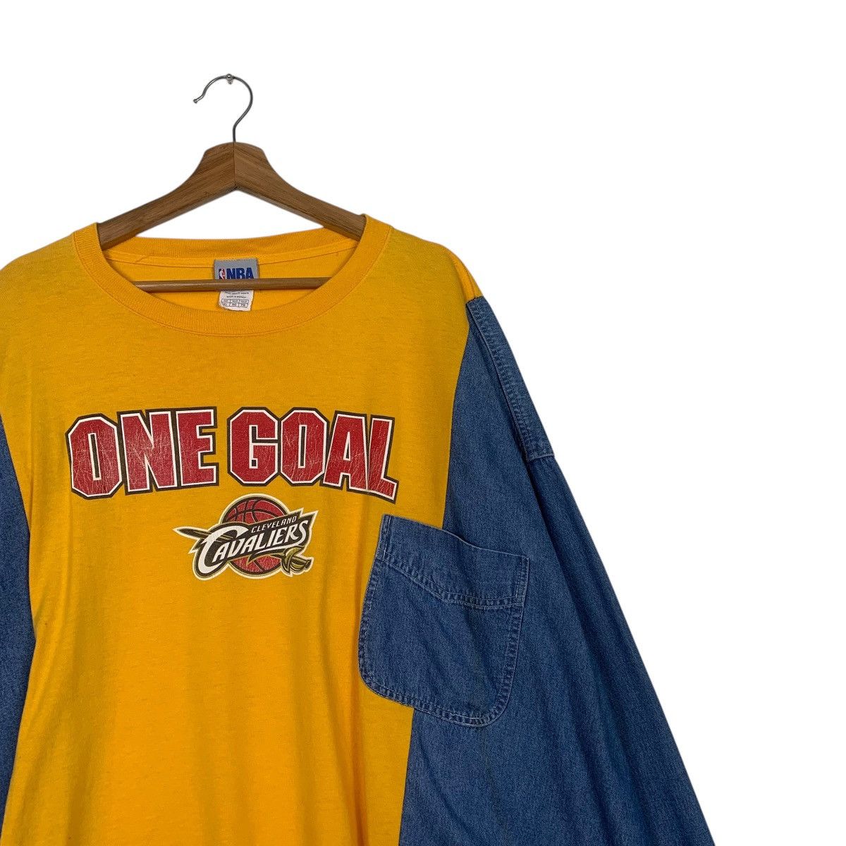 NBA Vintage NBA Cleveland Cavaliers Redesign Sweater Size XL / US 12-14 / IT 48-50 - 5 Thumbnail