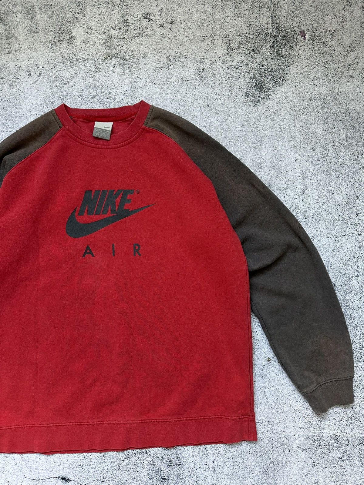 Nike Vintage Nike Red Sweatshirt Air Centre Logo Size US M / EU 48-50 / 2 - 3 Thumbnail