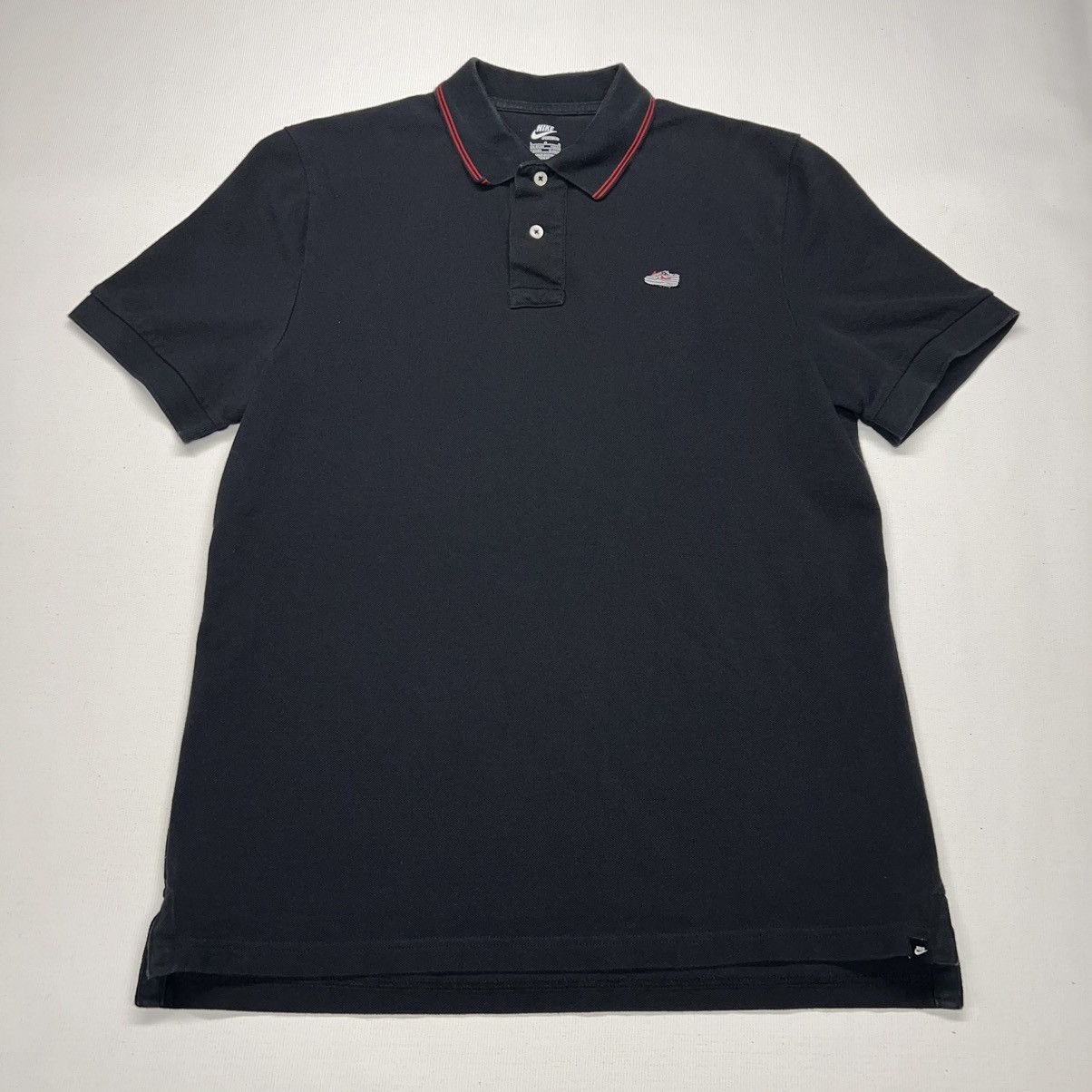 Nike × Vintage VTG Nike Polo Shirt Black Sportswear Air Max 90 Y2K Size US L / EU 52-54 / 3 - 1 Thumbnail