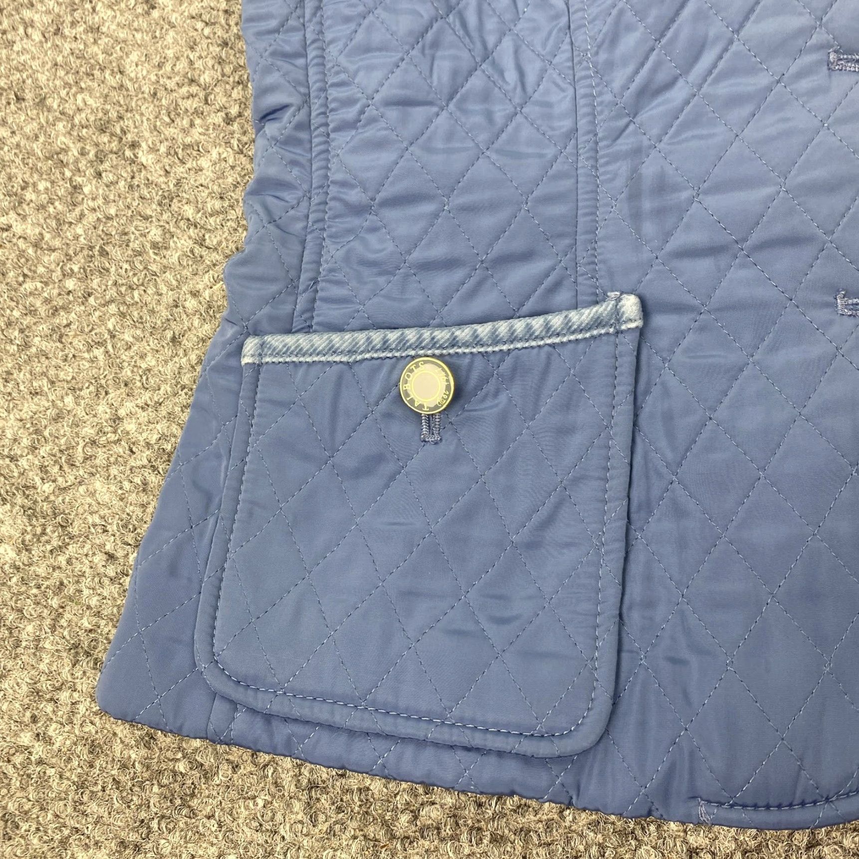 Talbots Talbots Vest Womens Petite Small Blue Quilted Fleece Lined Corduroy Collar Trim Size S / US 4 / IT 40 - 3 Thumbnail
