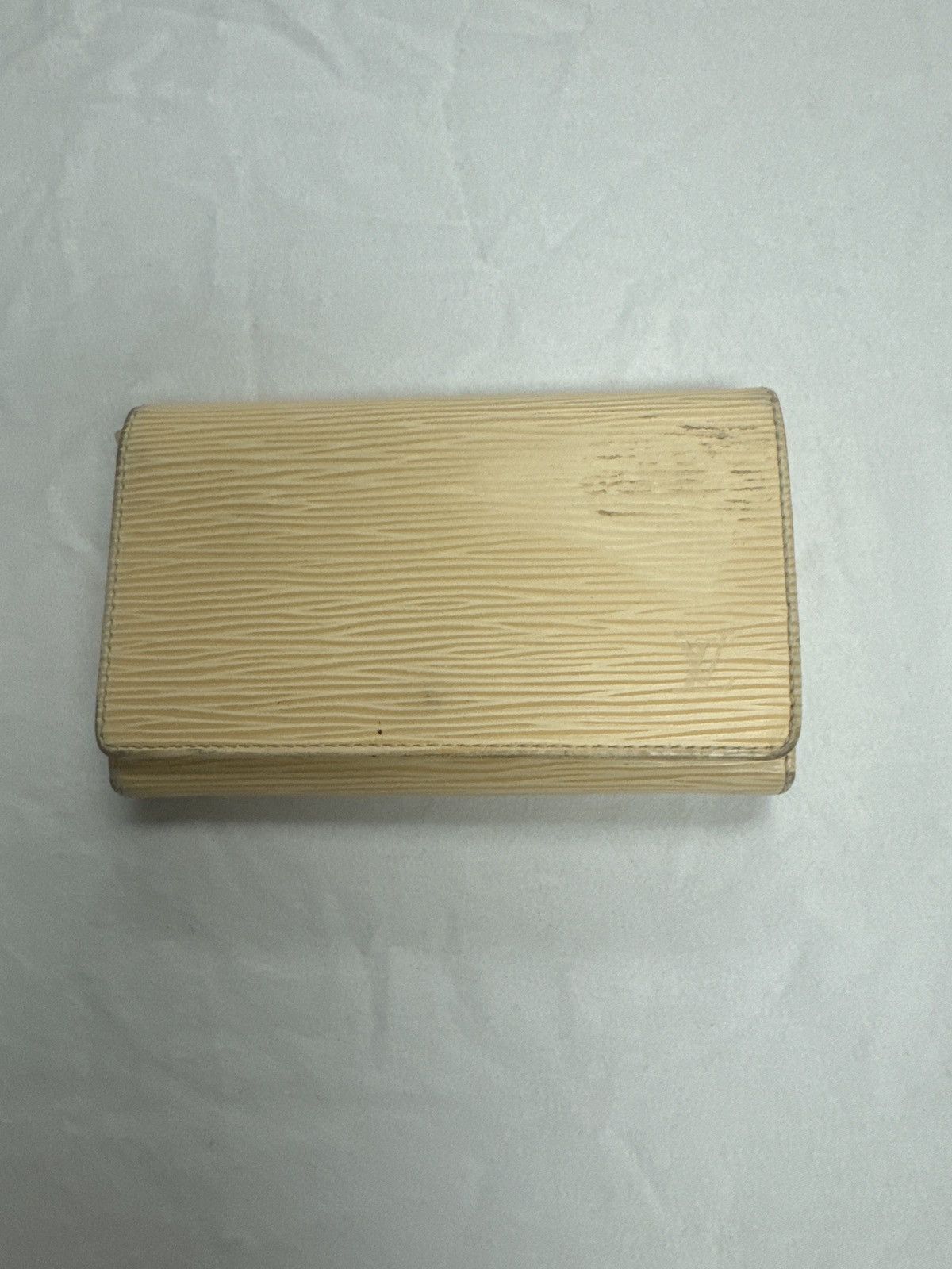 Louis Vuitton Louis Vuitton Vanilla Epi Wallet Size ONE SIZE - 1 Thumbnail