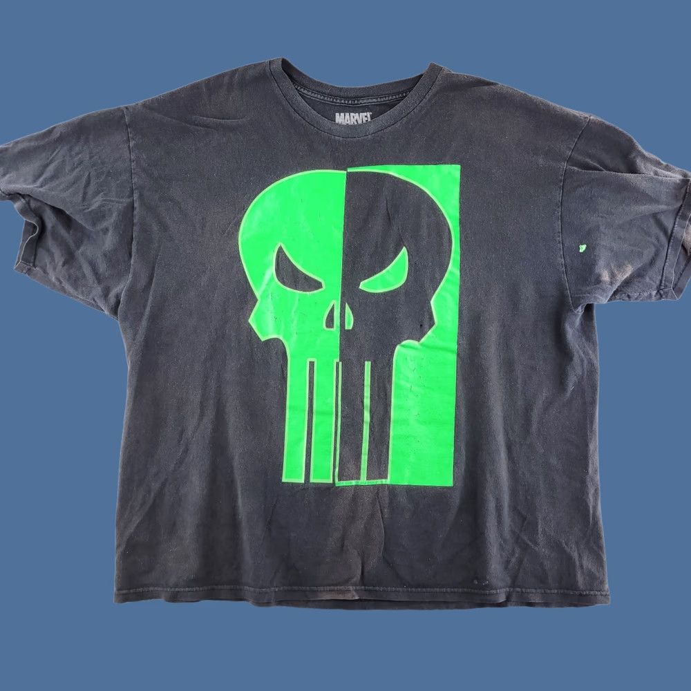 Vintage Marvel Shirt Mens 3XL Black The Punisher Short Sleeve Distressed Skull T-Shirt Size US XXL / EU 58 / 5 - 1 Thumbnail