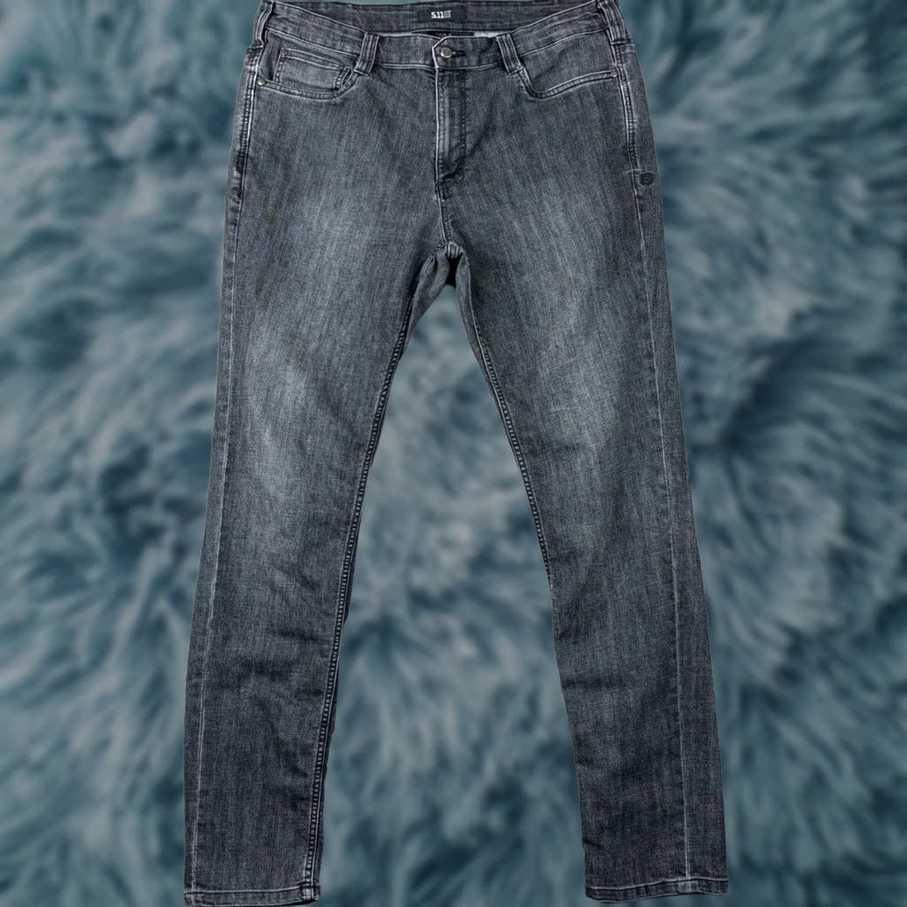 Vintage 5.11 Tactical Defender-Flex Slim Jeans Mens 38x33 Gray Black 74465-150 Denim Slim Jeans Straight Casual Mens Size US 38 / EU 54 - 1 Thumbnail