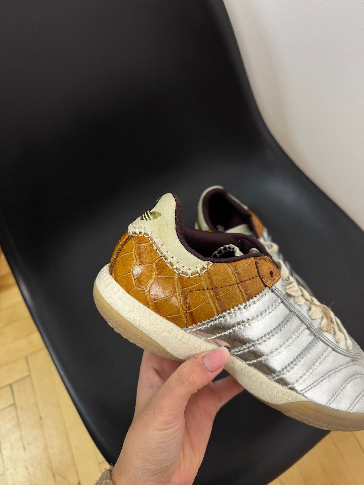 Adidas × Wales Bonner Adidas Wales Bonner MN Samba Metallic Shoes Size US 7 / EU 40 - 4 Thumbnail