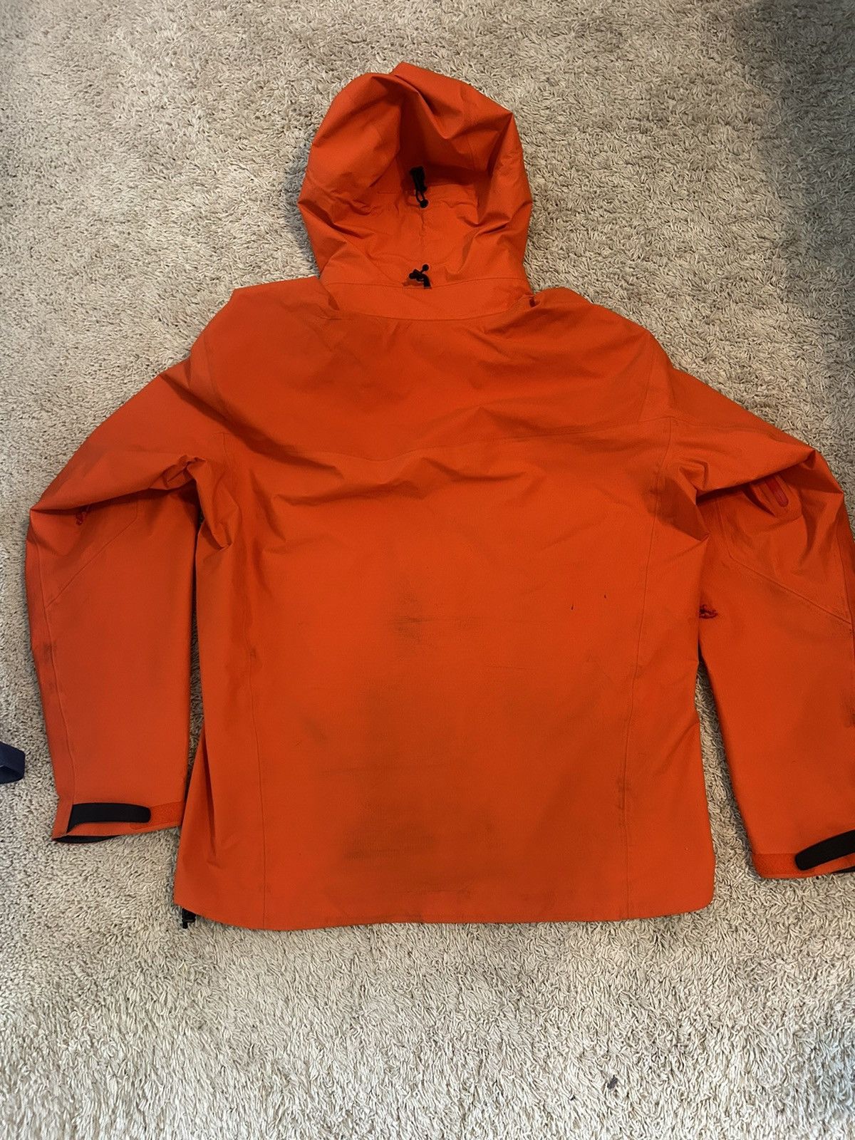 Arc'teryx Arcteryx Beta Ar in Orange Size US XL / EU 56 / 4 - 2 Thumbnail
