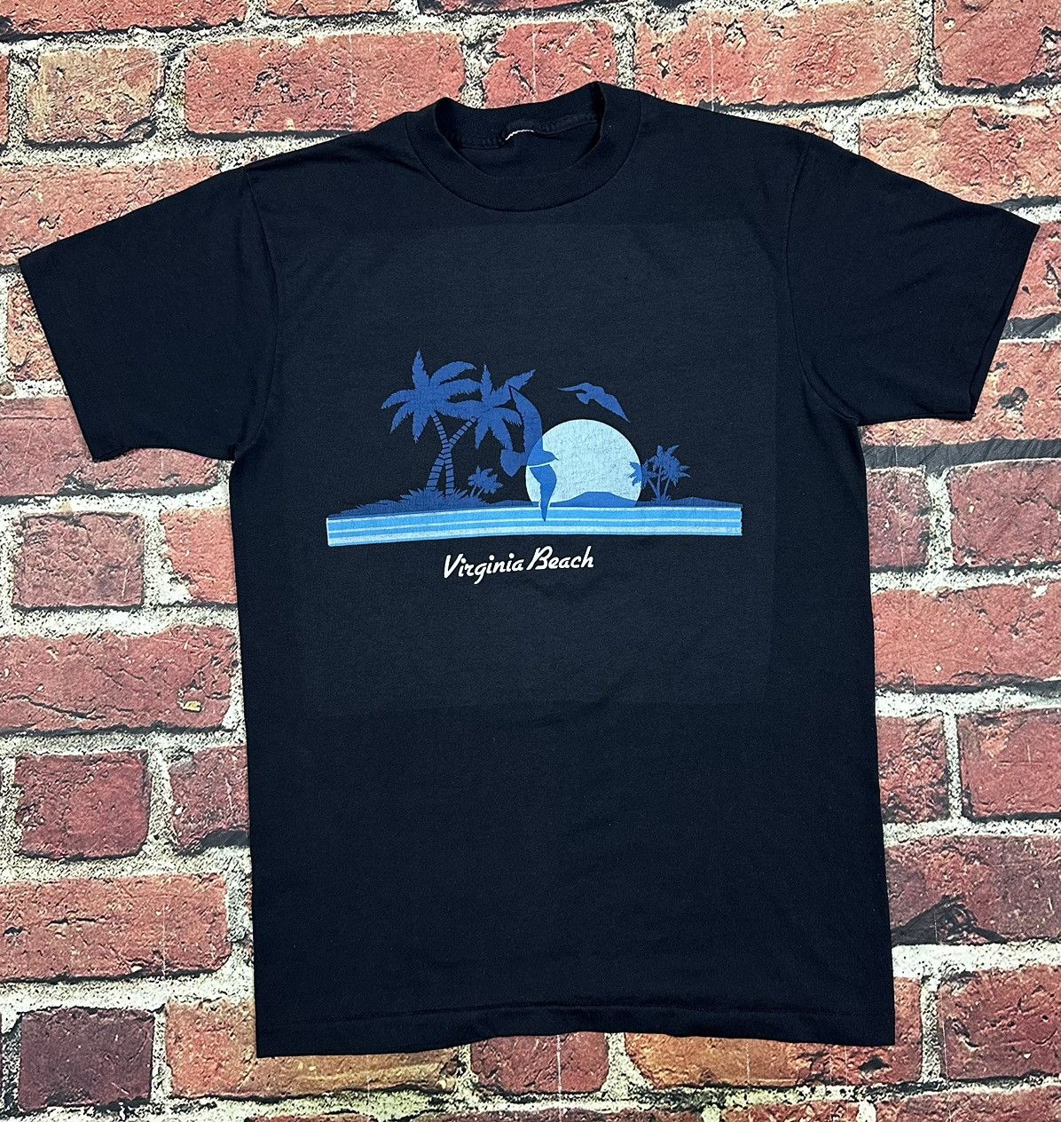 Vintage Vintage 80s Virginia Beach Birds Sunset Single Stitch Tee Size US M / EU 48-50 / 2 - 1 Thumbnail