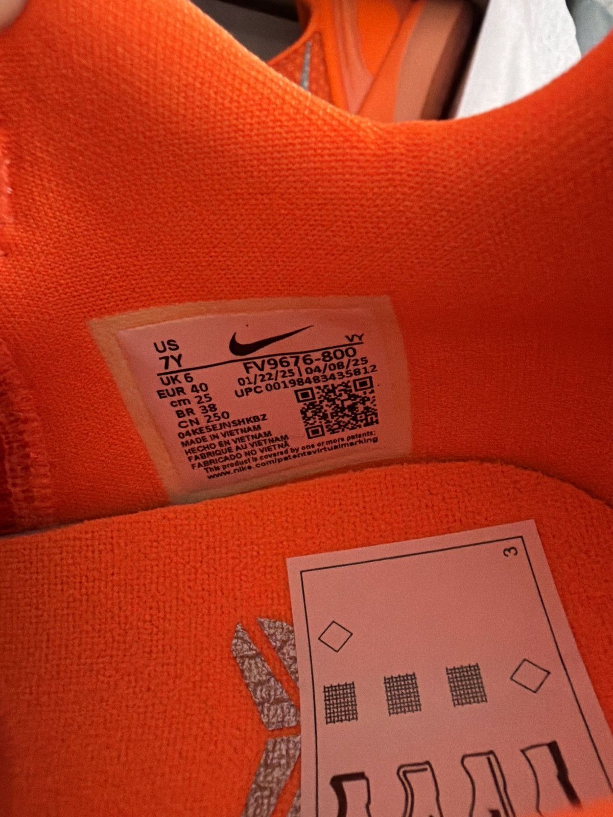 Nike Kobe VI GS Total orange Size US 7 / EU 40 - 11 Thumbnail