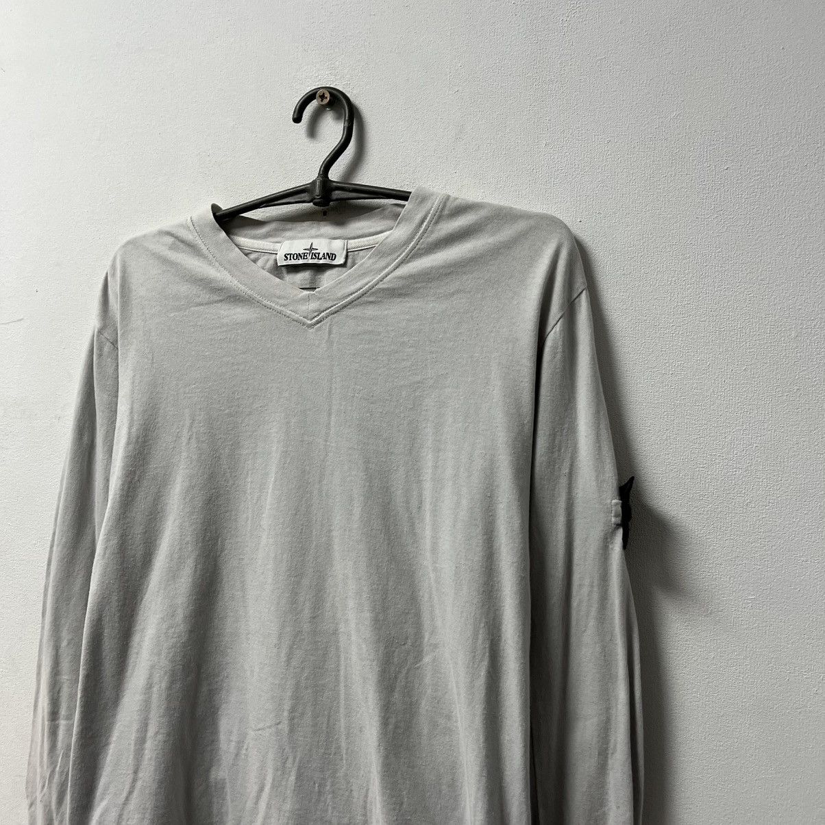 Stone Island Stone Island longsleeve white size L Size US L / EU 52-54 / 3 - 2 Thumbnail